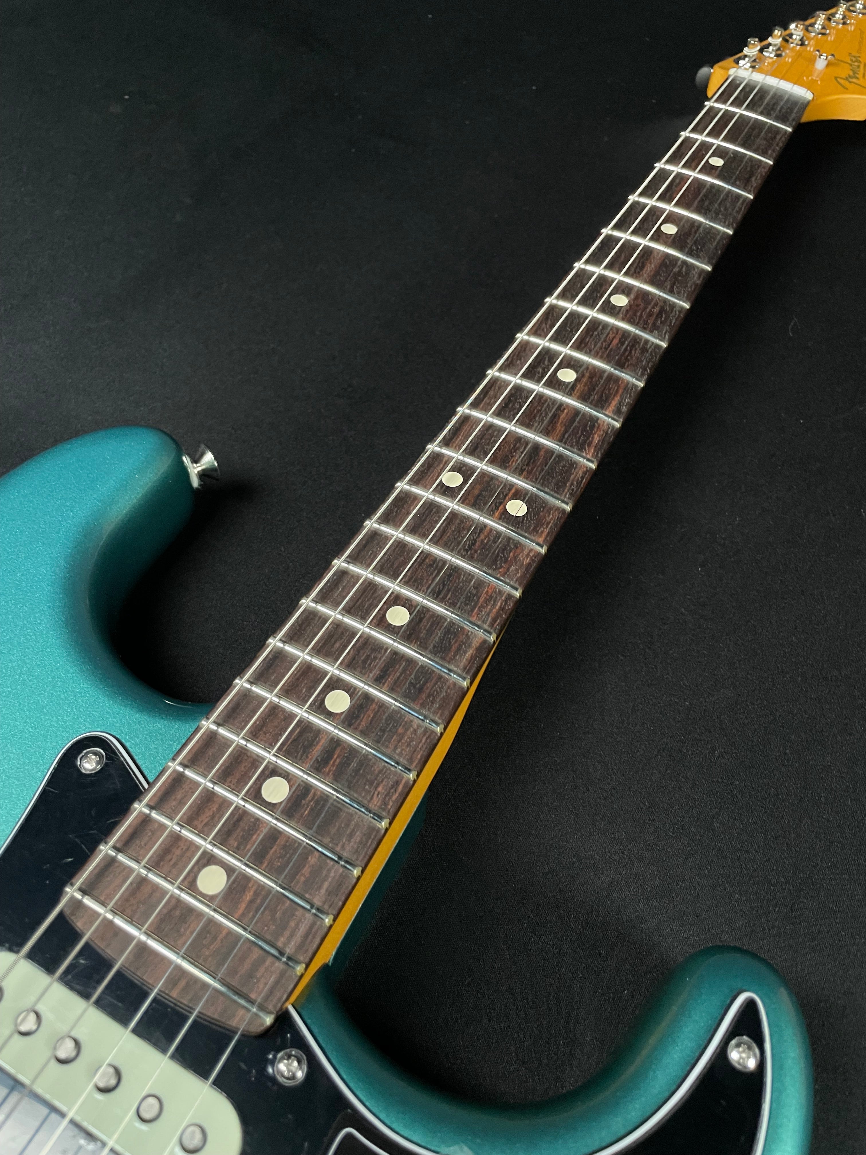 Fender American Professional Classic Stratocaster - HSS, Faded Sherwood Green Metallic - Metronome Music Inc.