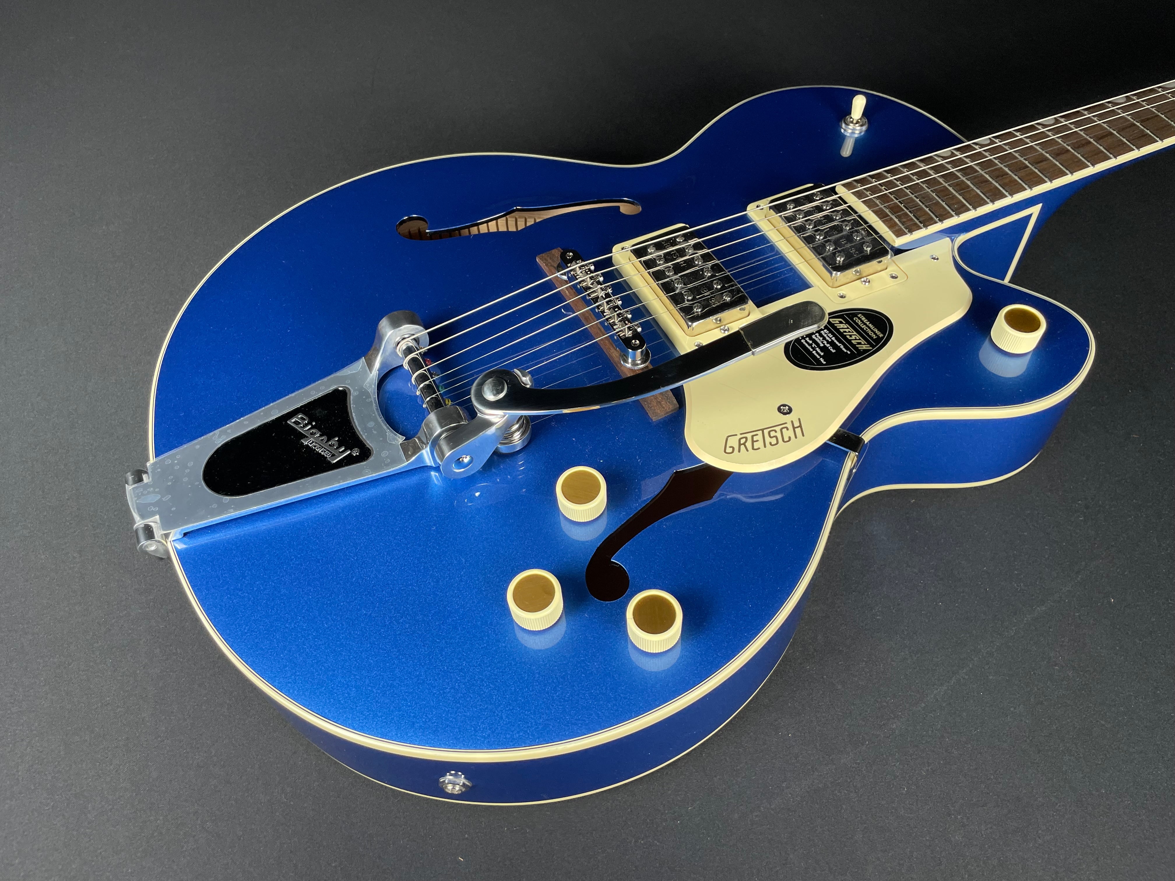 Gretsch G2420T Streamliner Hollow Body with Bigsby - Fairlane Blue - Metronome Music Inc.