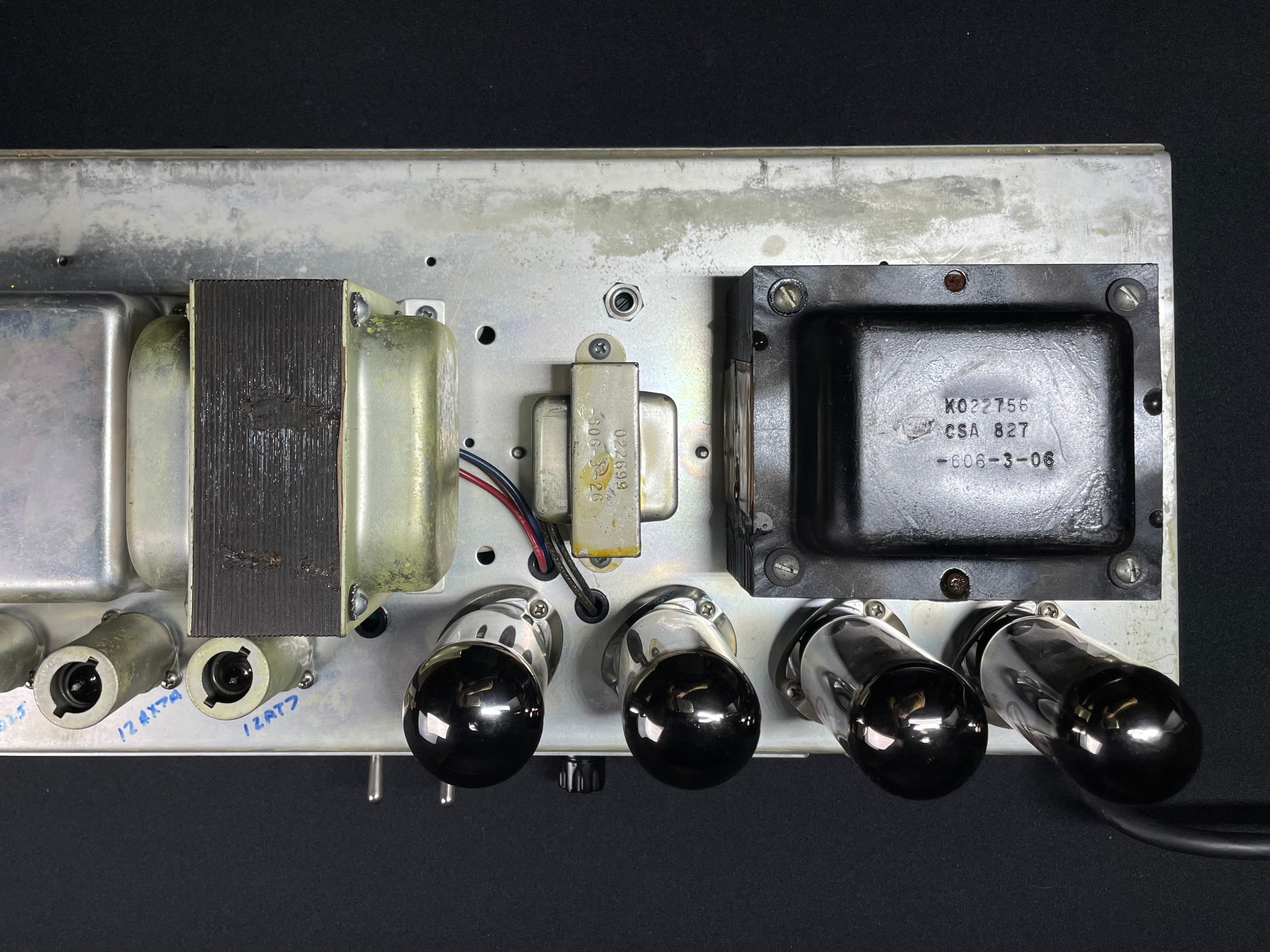 Fender Twin Reverb 100-Watt 2x12" Guitar Combo (1973) - Metronome Music Inc.