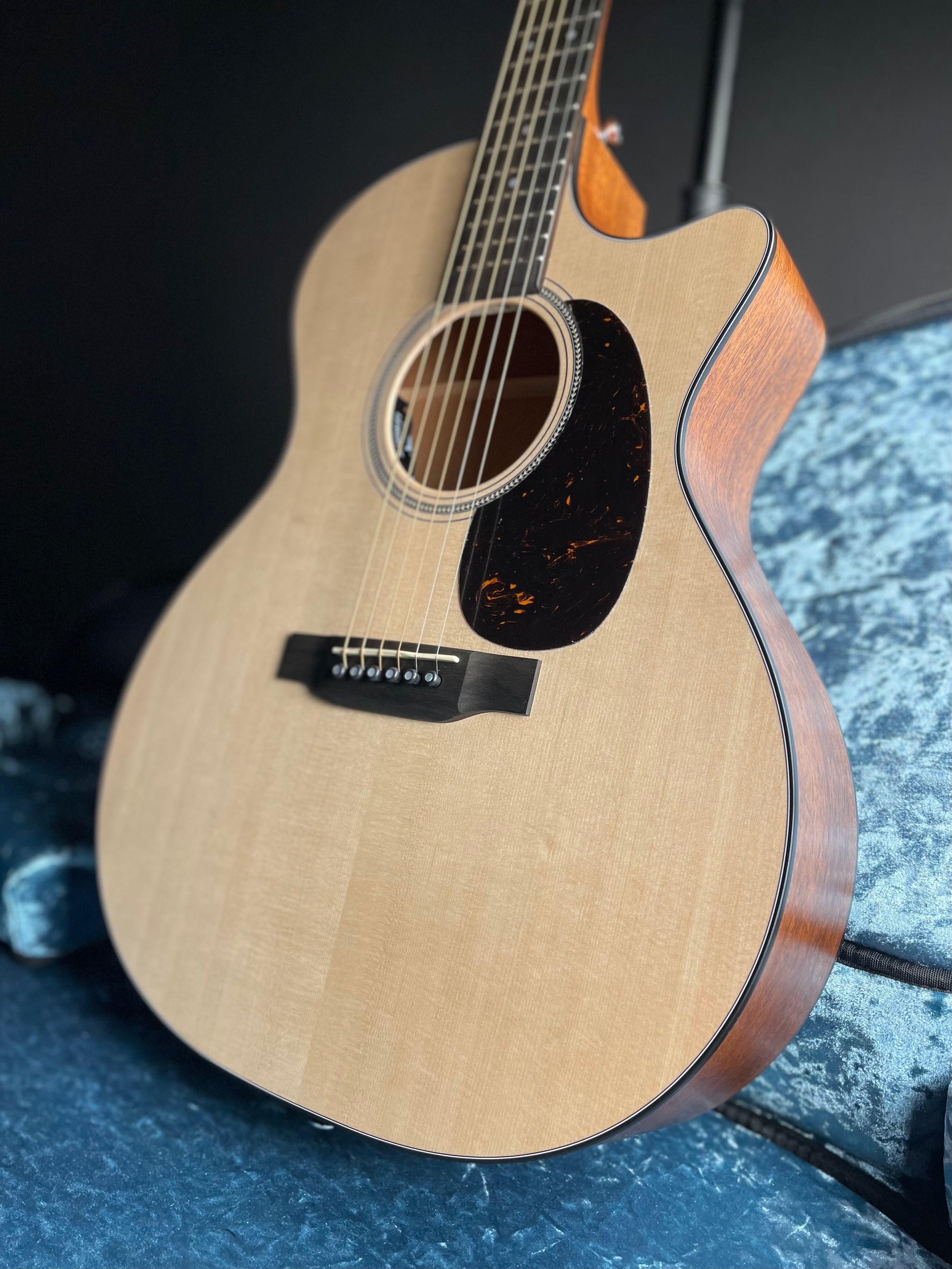 Martin GPC-16E Mahogany w/Hardshell Case - Natural (2025) - Metronome Music Inc.