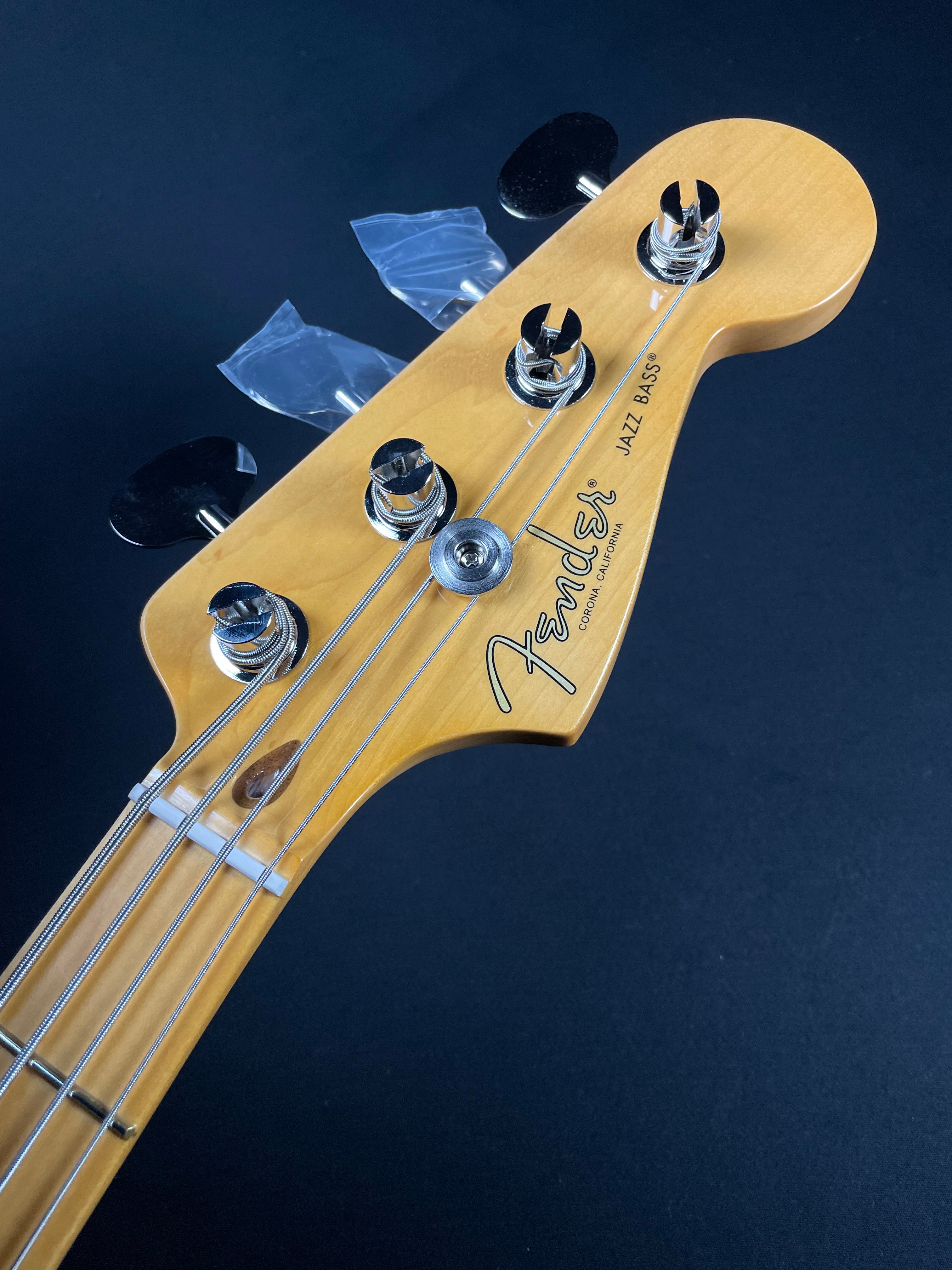 Fender American Professional Classic Jazz Bass - Faded Dakota Red - Metronome Music Inc.