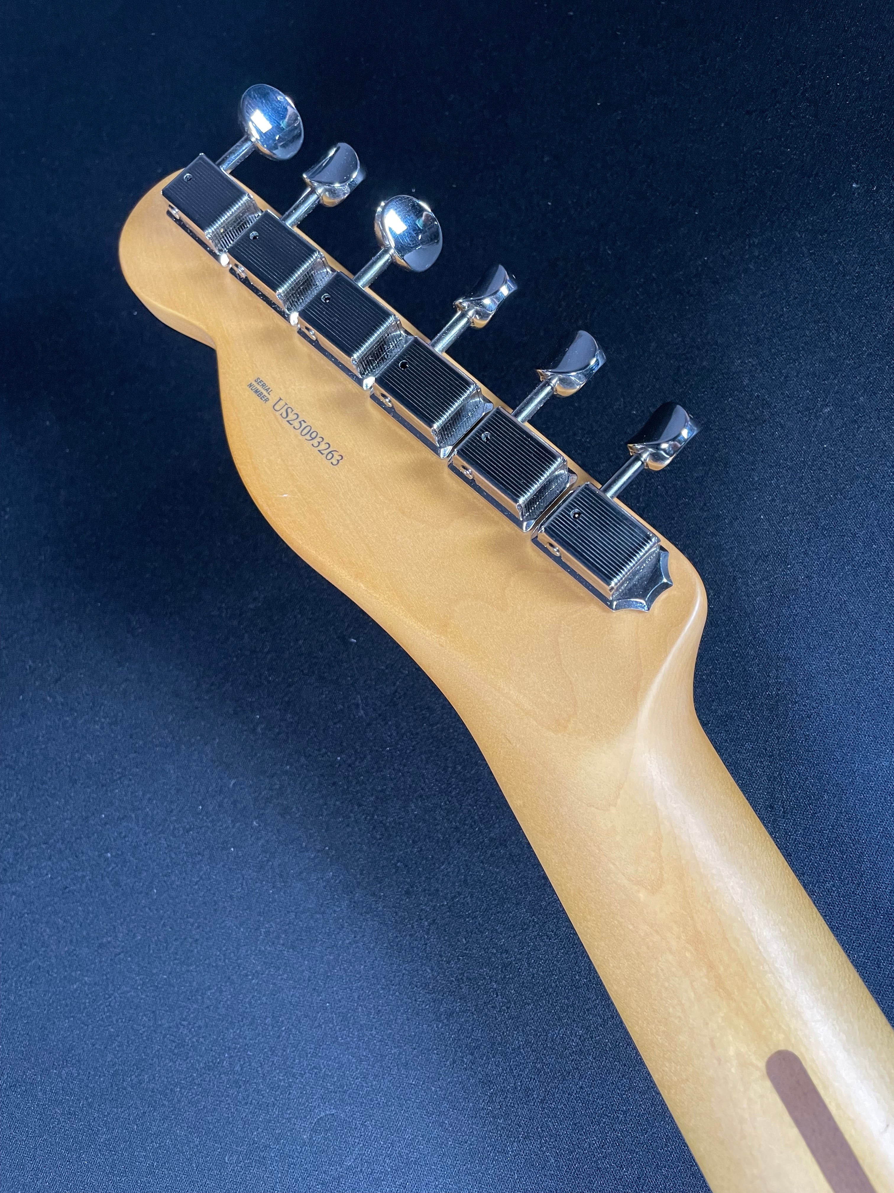 Fender American Professional Classic Telecaster - Butterscotch Blonde - Metronome Music Inc.