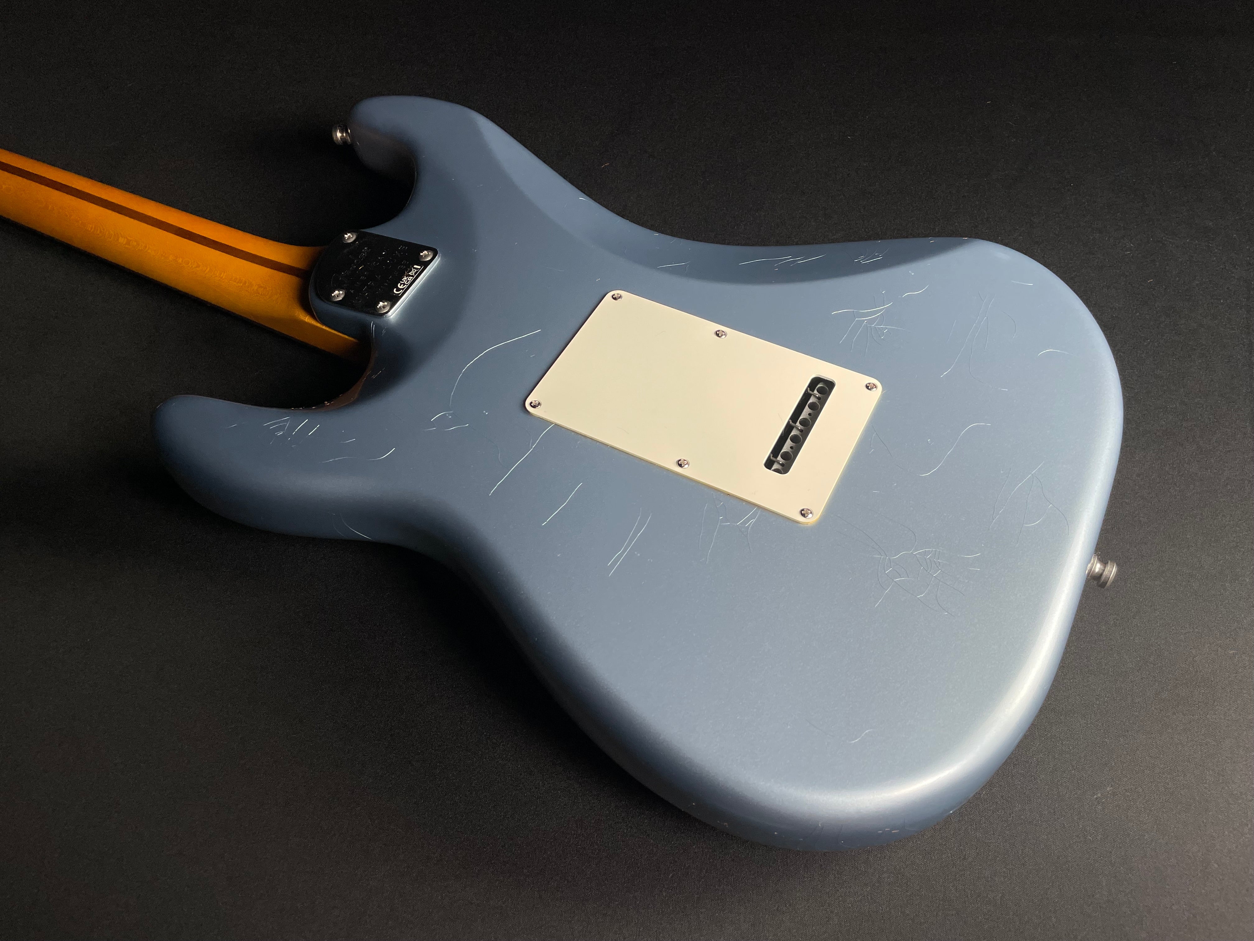 Fender American Ultra Luxe Vintage '60s Stratocaster - Ice Blue Metallic - Metronome Music Inc.