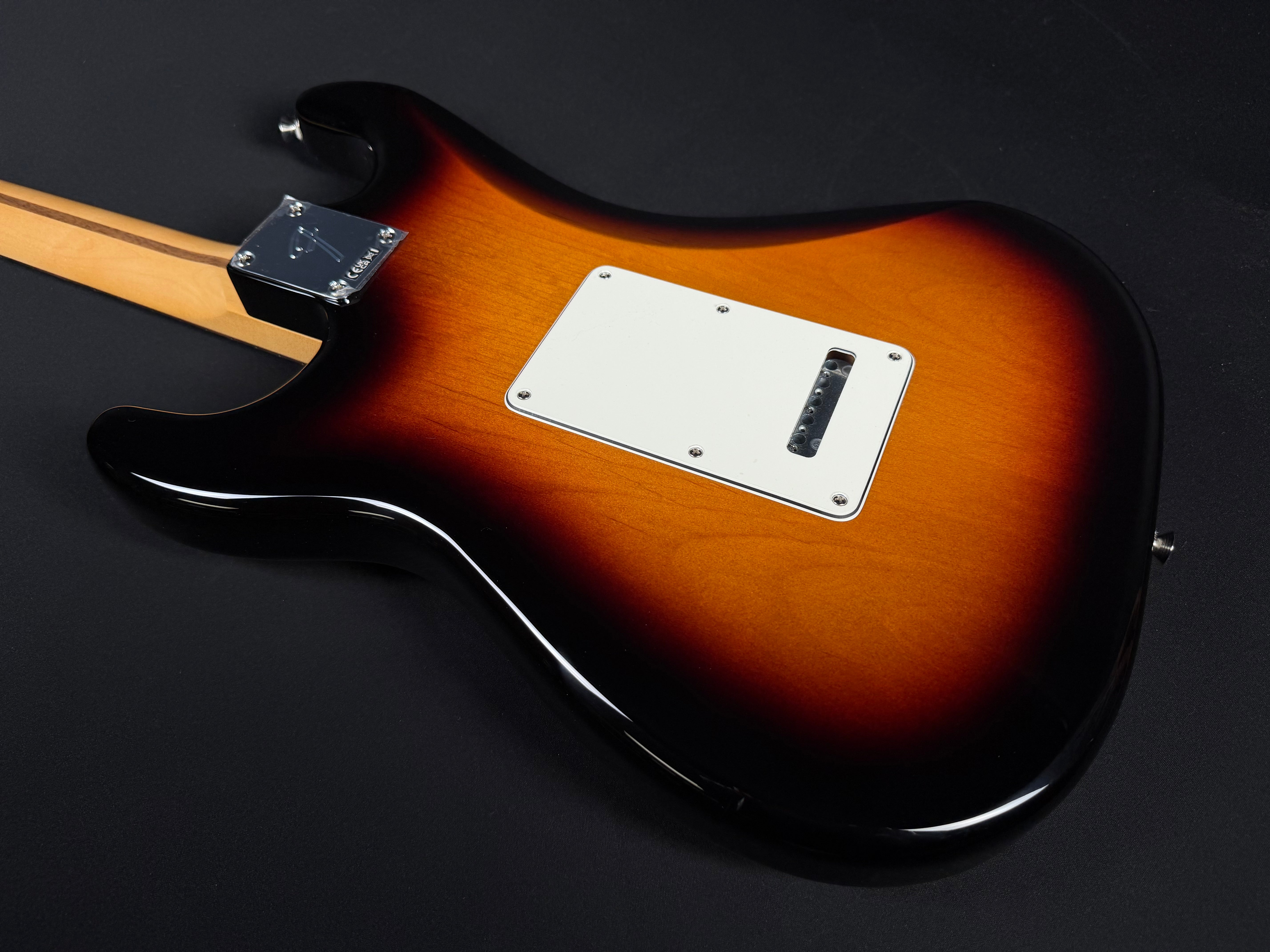 Fender Player II Stratocaster HSS, Rosewood - 3-Color Sunburst