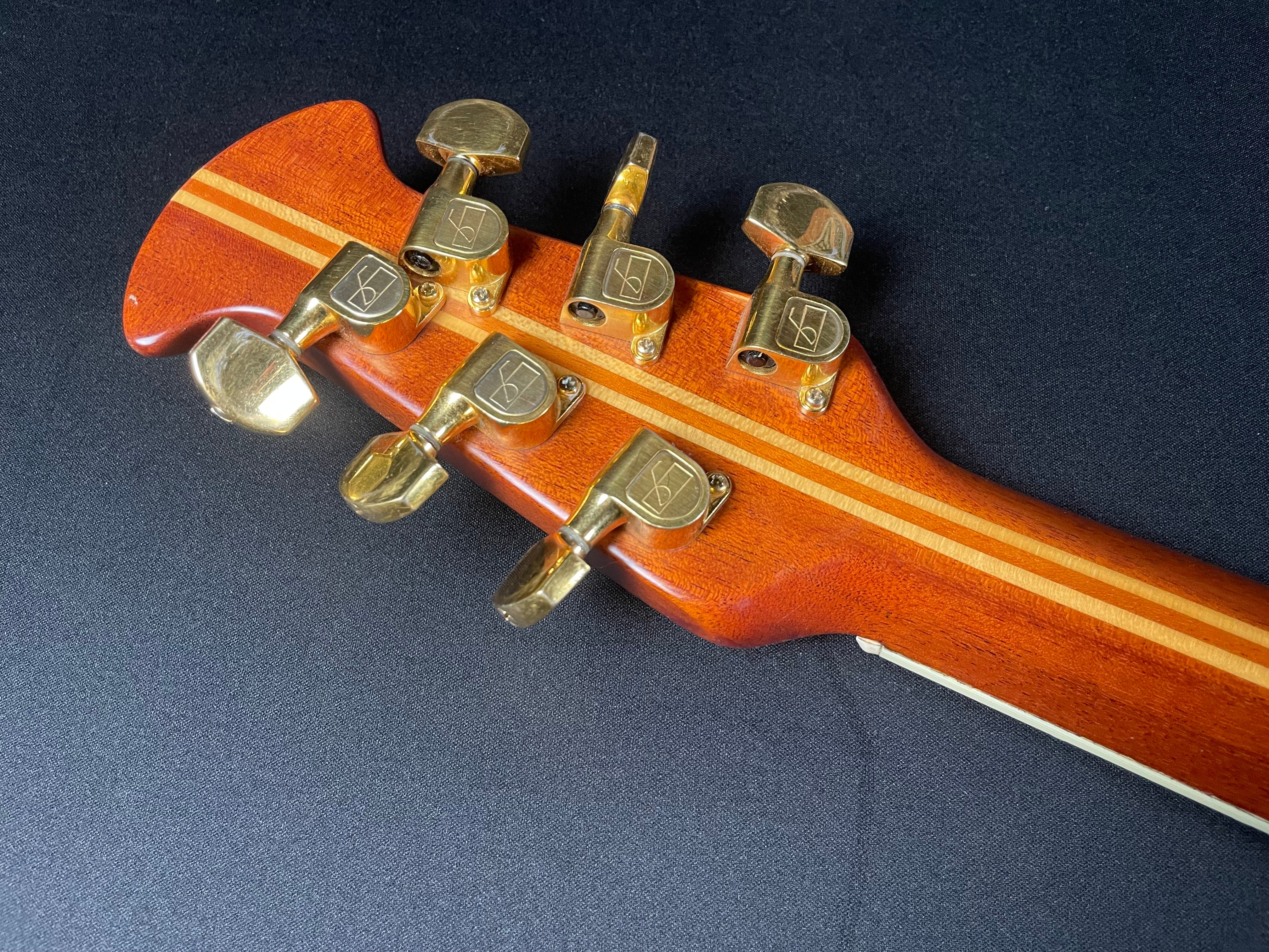 Ovation 1767 Legend - Natural (1980s)