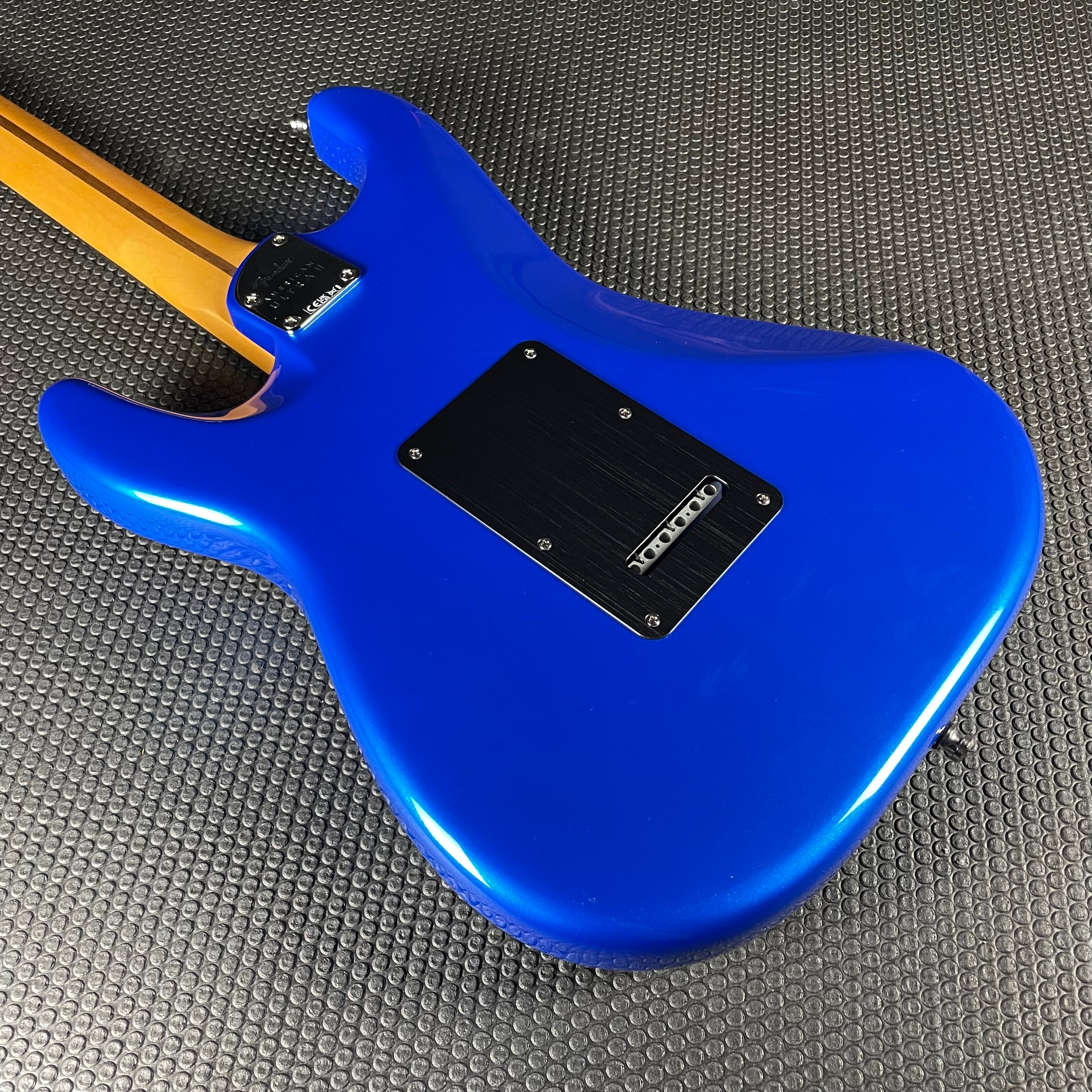Fender American Ultra II Stratocaster, Ebony- Noble Blue (8lbs 1oz) - Metronome Music Inc.