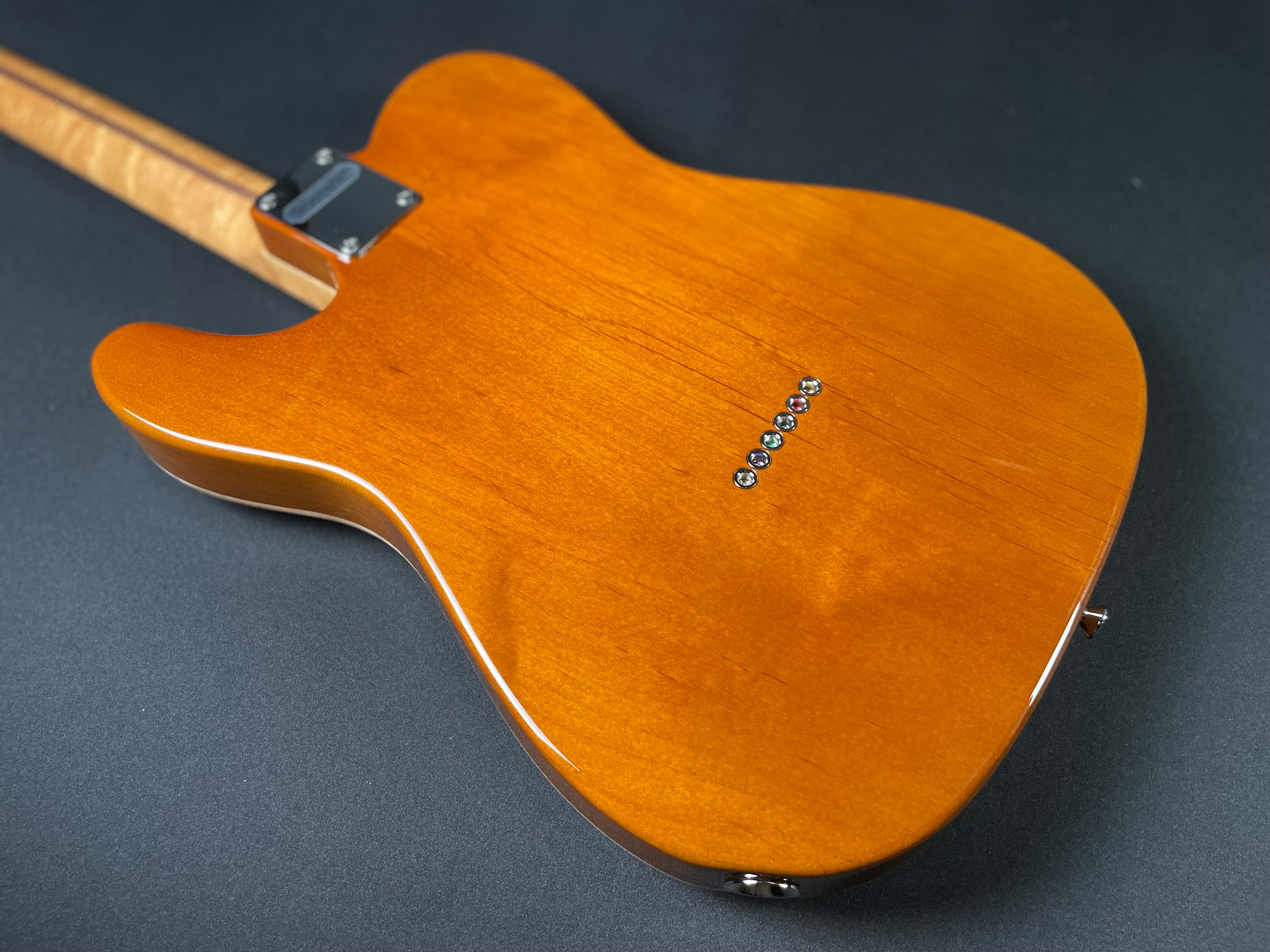 LsL Instruments T-Bone Deluxe Quilt Top, Birdseye Maple - Laguna Blue Gradient - Metronome Music Inc.