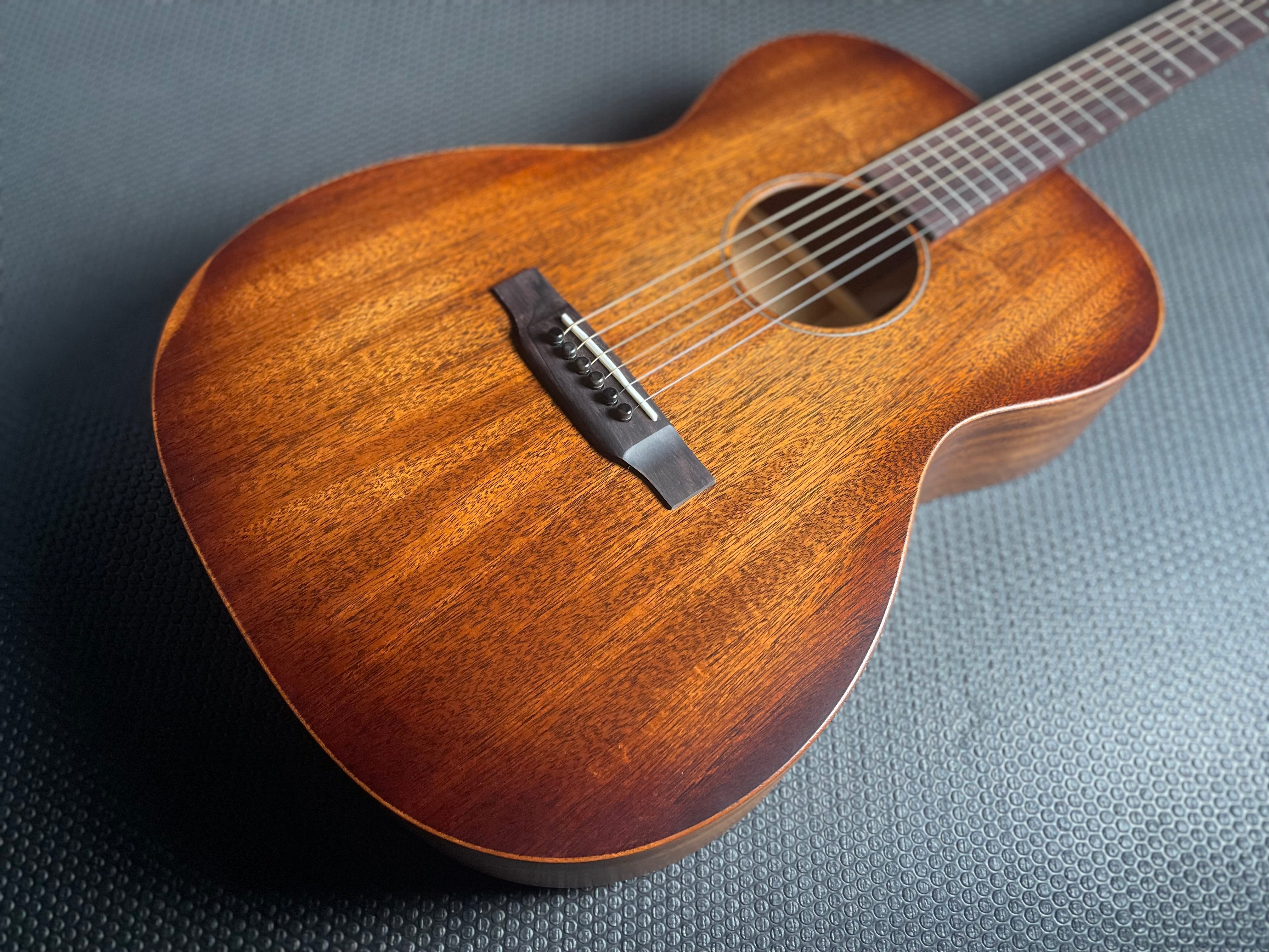 Martin 000-15M StreetMaster w/Softshell Case, Mahogany - Satin - Metronome Music Inc.