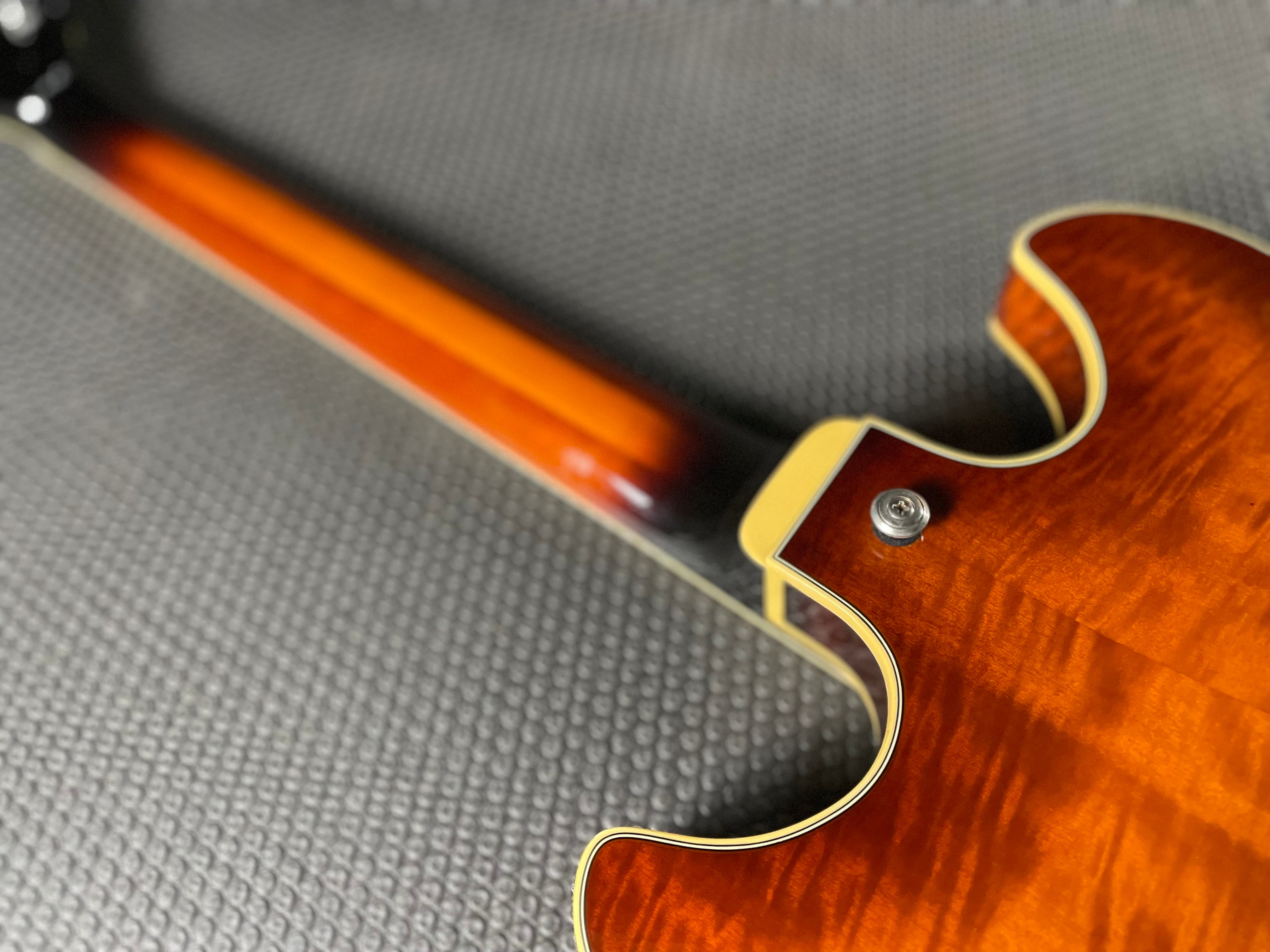 Ibanez Artcore AS87-VLS w/OHSC - Violin Sunburst (2006) - Metronome Music Inc.