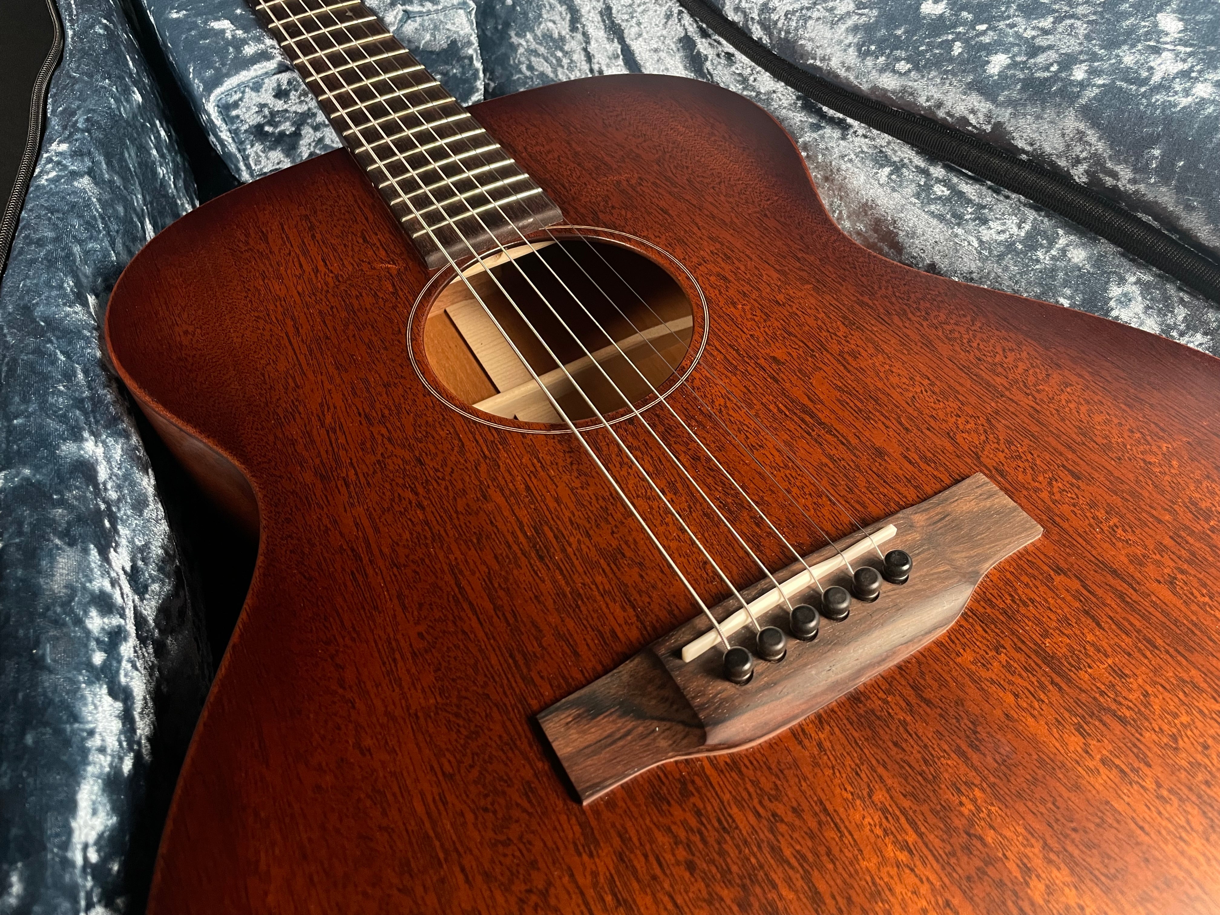 Martin 000-15M StreetMaster w/Softshell Case, Mahogany - Satin - Metronome Music Inc.