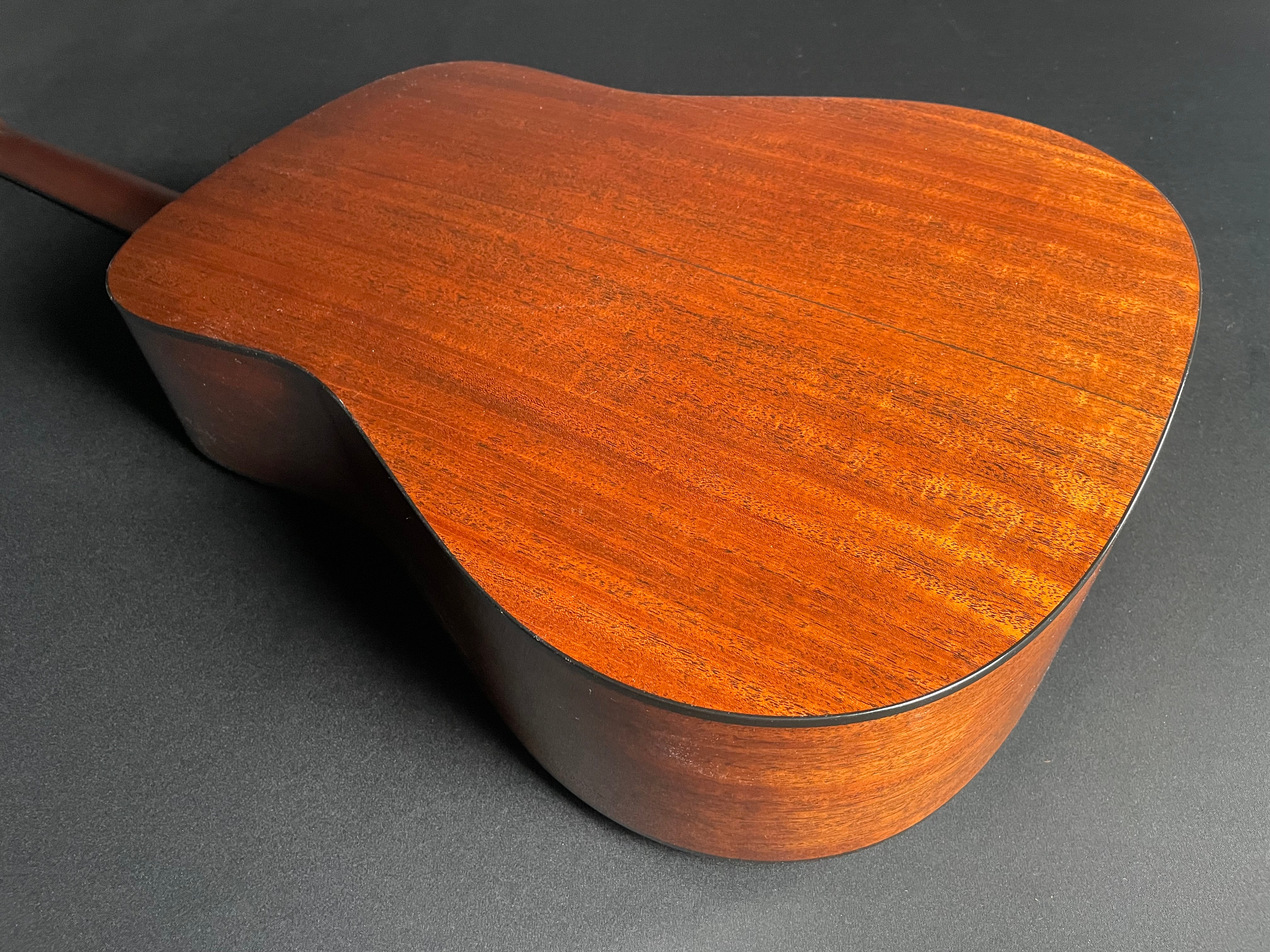 Martin D-18 Standard w/Hardshell Case - Natural (2025) - Metronome Music Inc.