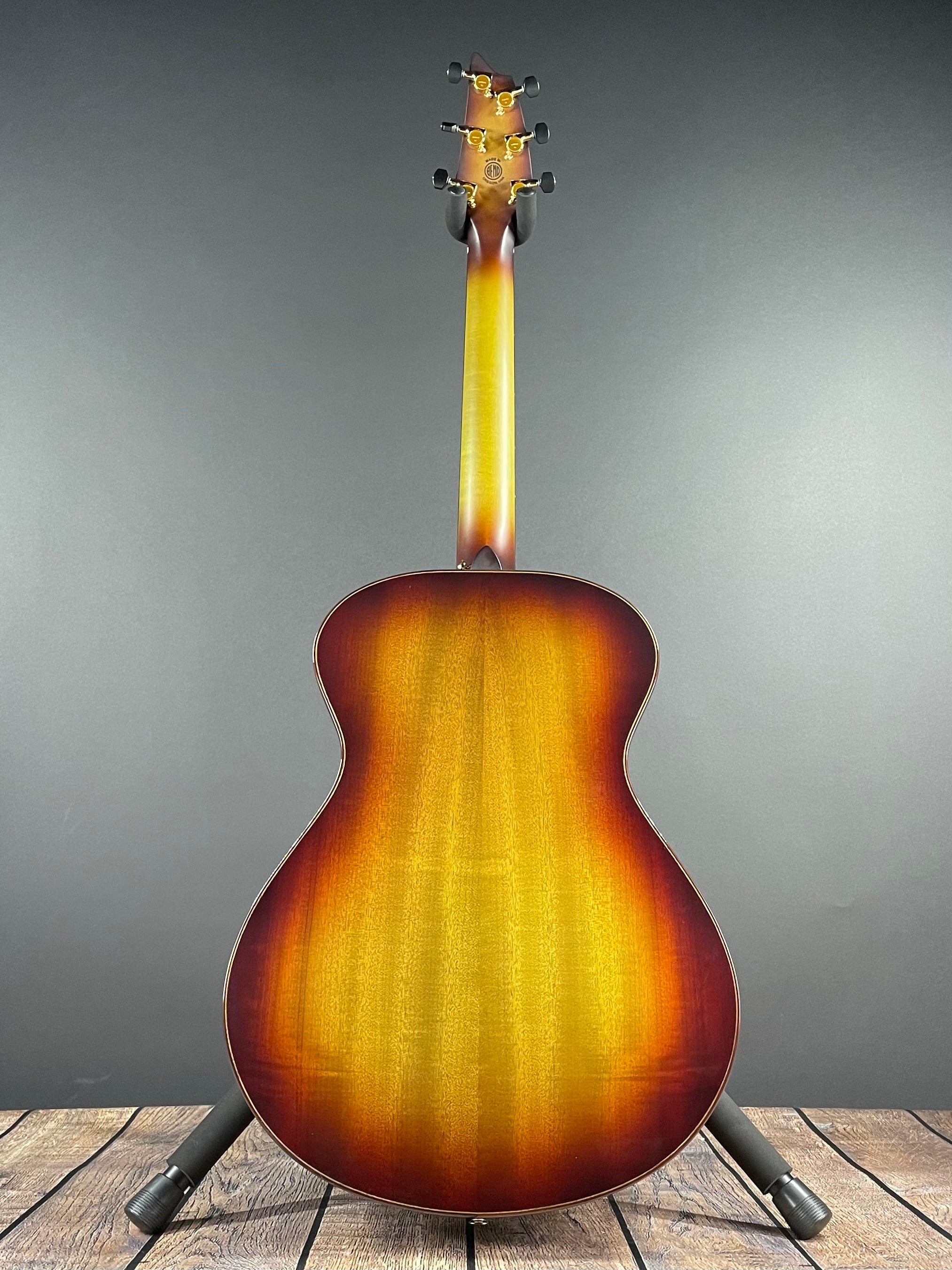 Breedlove Oregon Concert Earthsong LTD K&K Pickup - Metronome Music Inc.