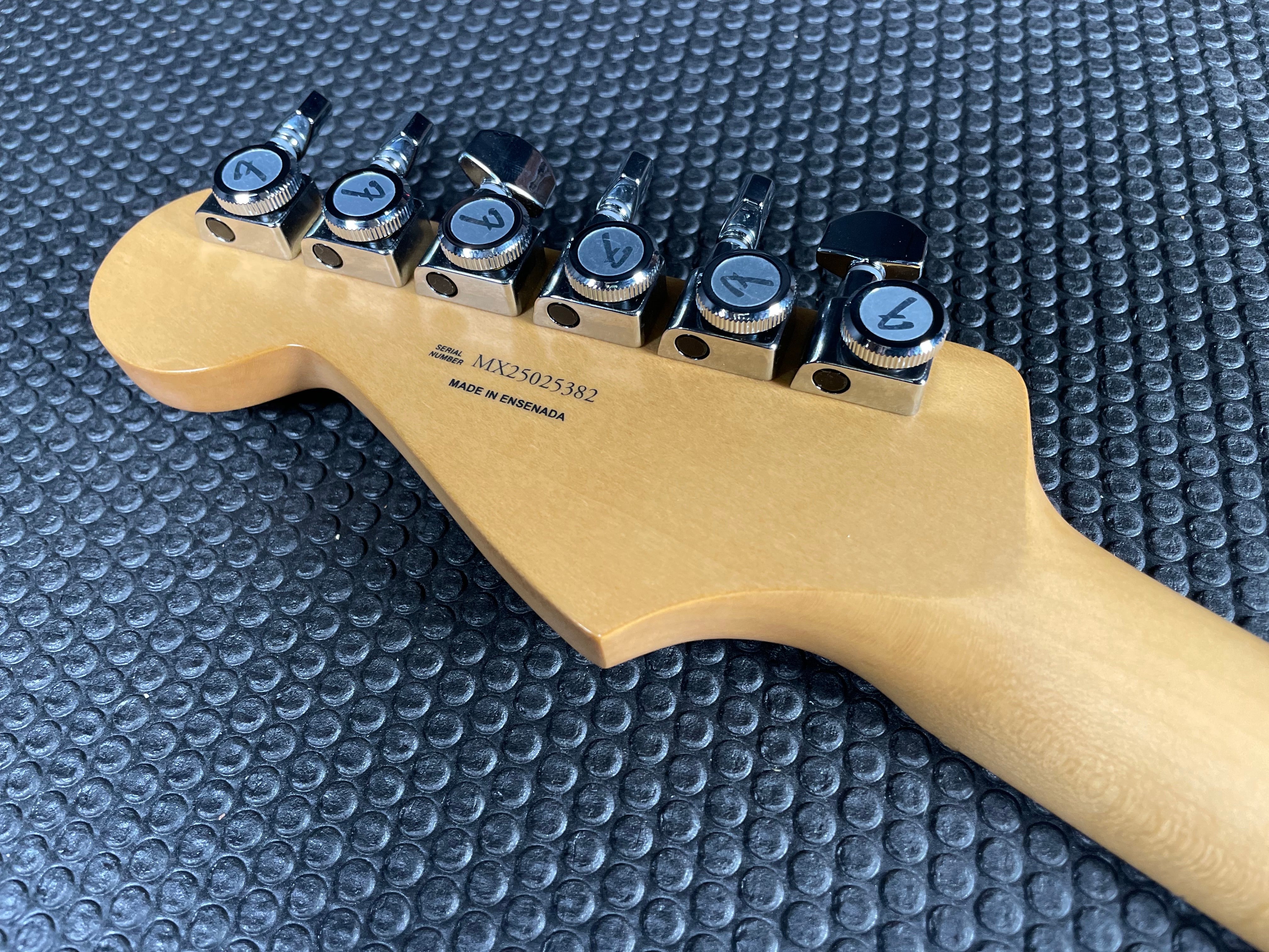 Fender Player II Modified Stratocaster HSS, Maple Fingerboard, Dusk - Metronome Music Inc.