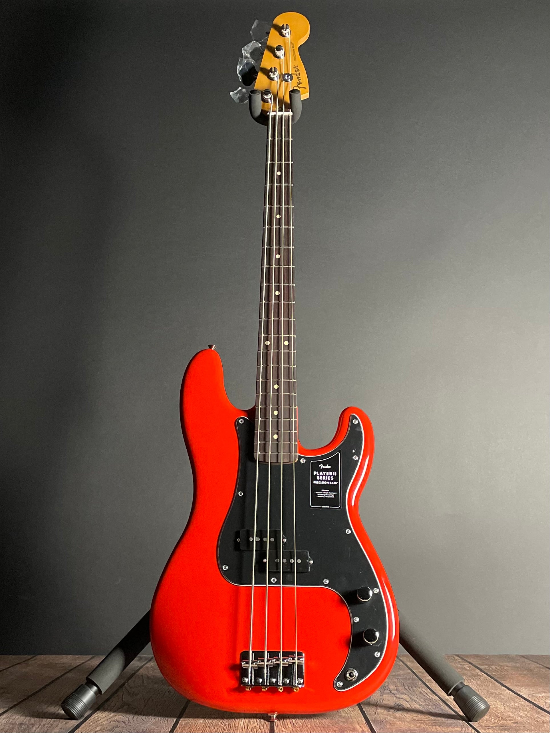 Fender Player II Precision Bass, Rosewood- Coral Red (9lbs 1oz) - Metronome Music Inc.