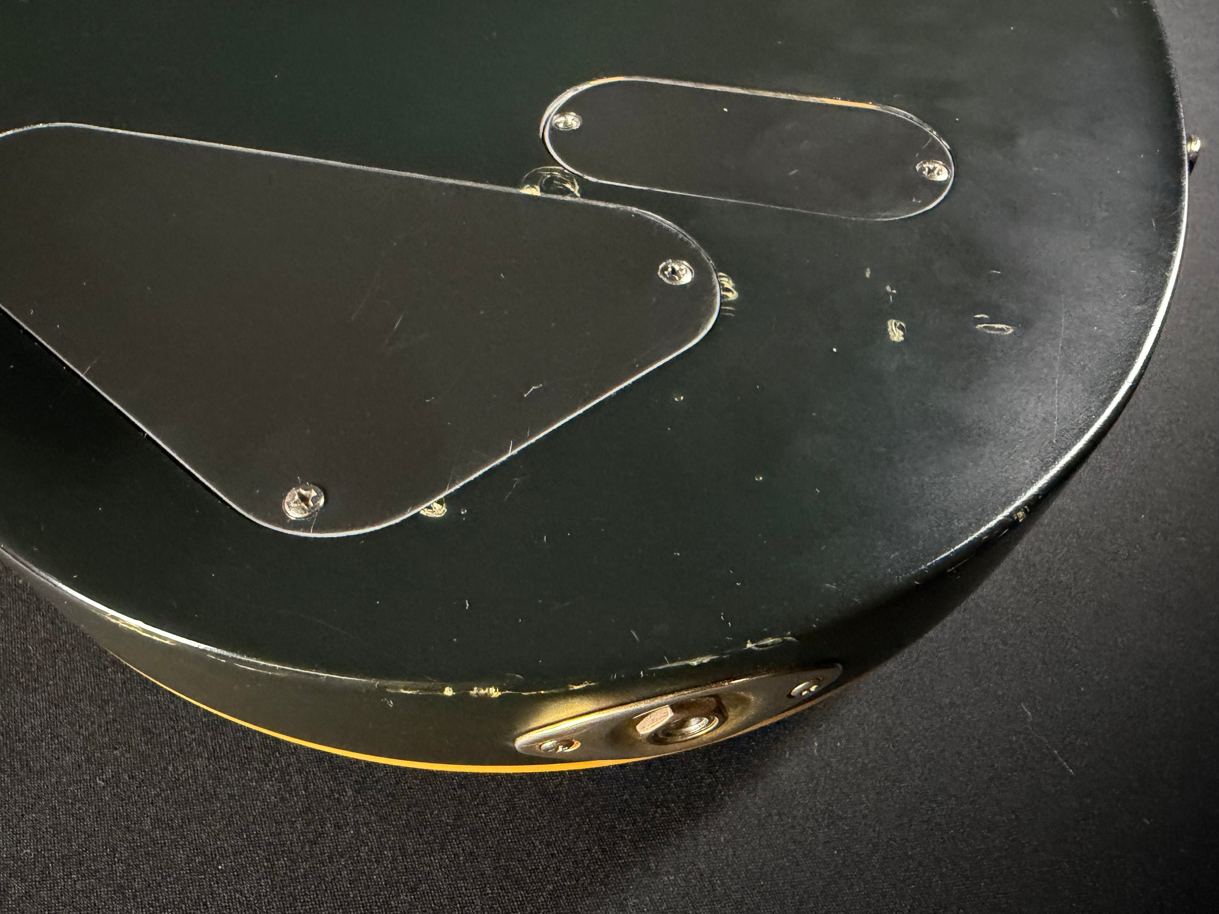 ESP LTD EC-1000 - Vintage Black (2013) - Metronome Music Inc.