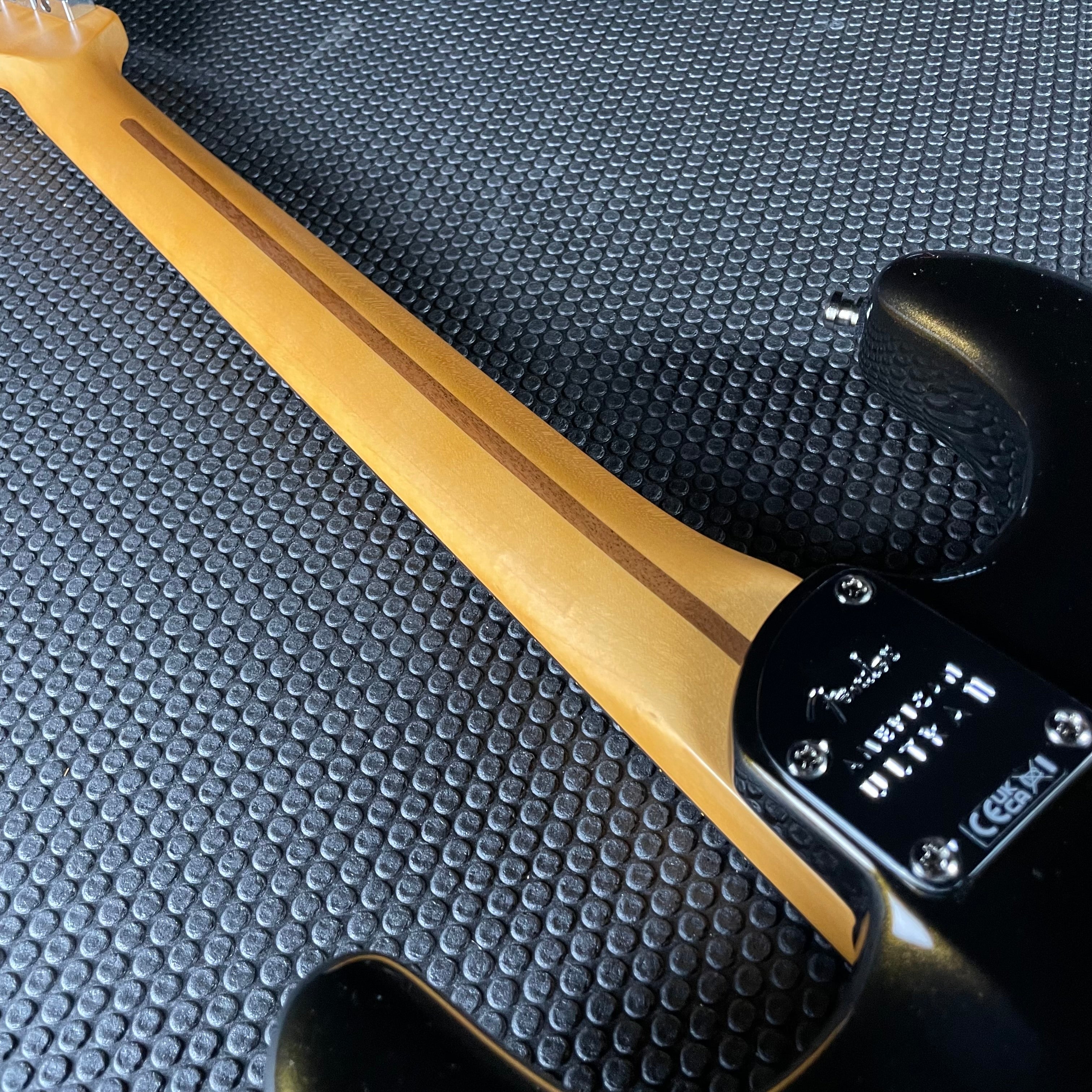 Fender American Ultra II Stratocaster HSS, Ebony- Texas Tea (8lbs 3oz) - Metronome Music Inc.