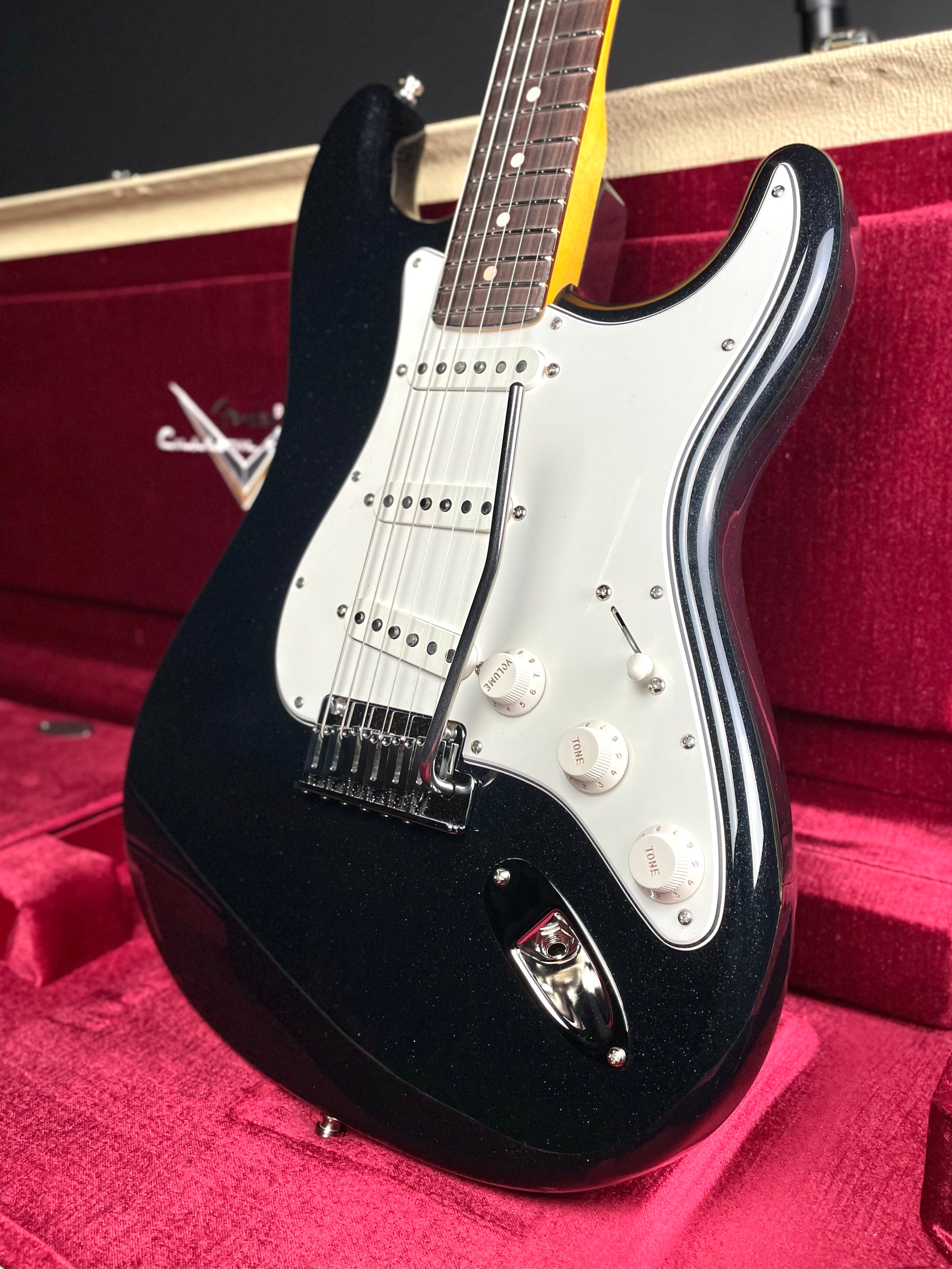 Fender Custom Shop Custom Deluxe Strat NOS - Black Sparkle (2025