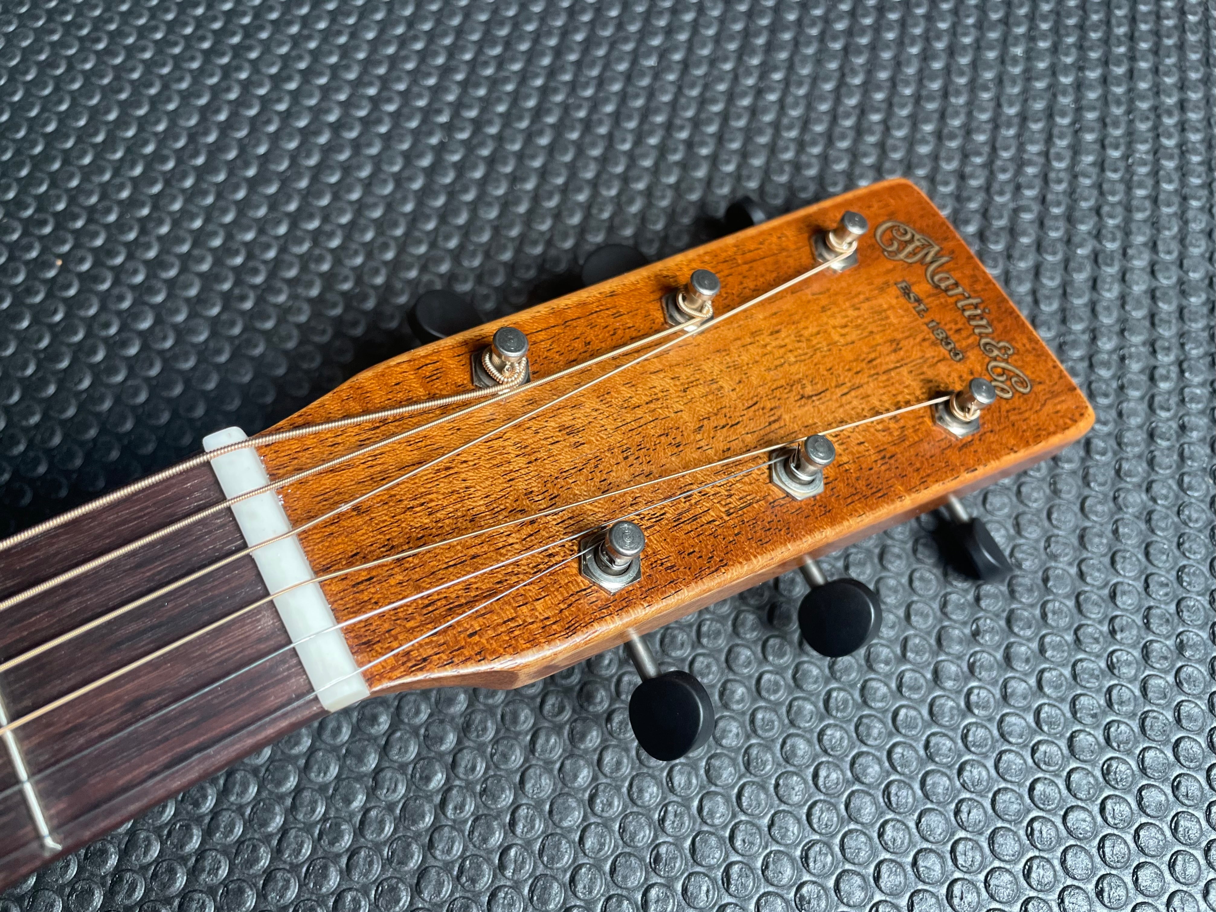 Martin 000-15M StreetMaster w/Softshell Case, Mahogany - Satin - Metronome Music Inc.