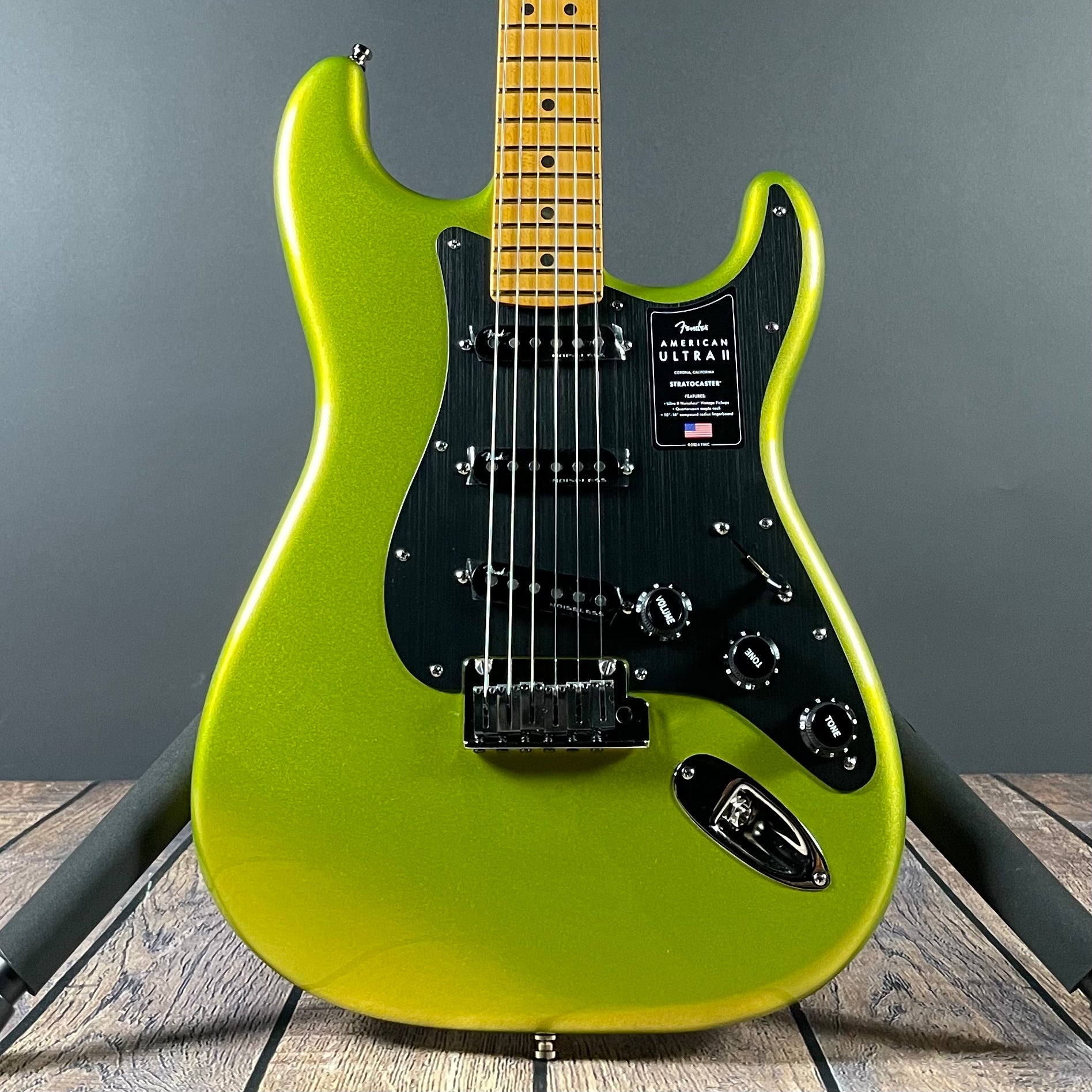 Fender American Ultra II Stratocaster, Maple - Solar Flare - Metronome Music Inc.