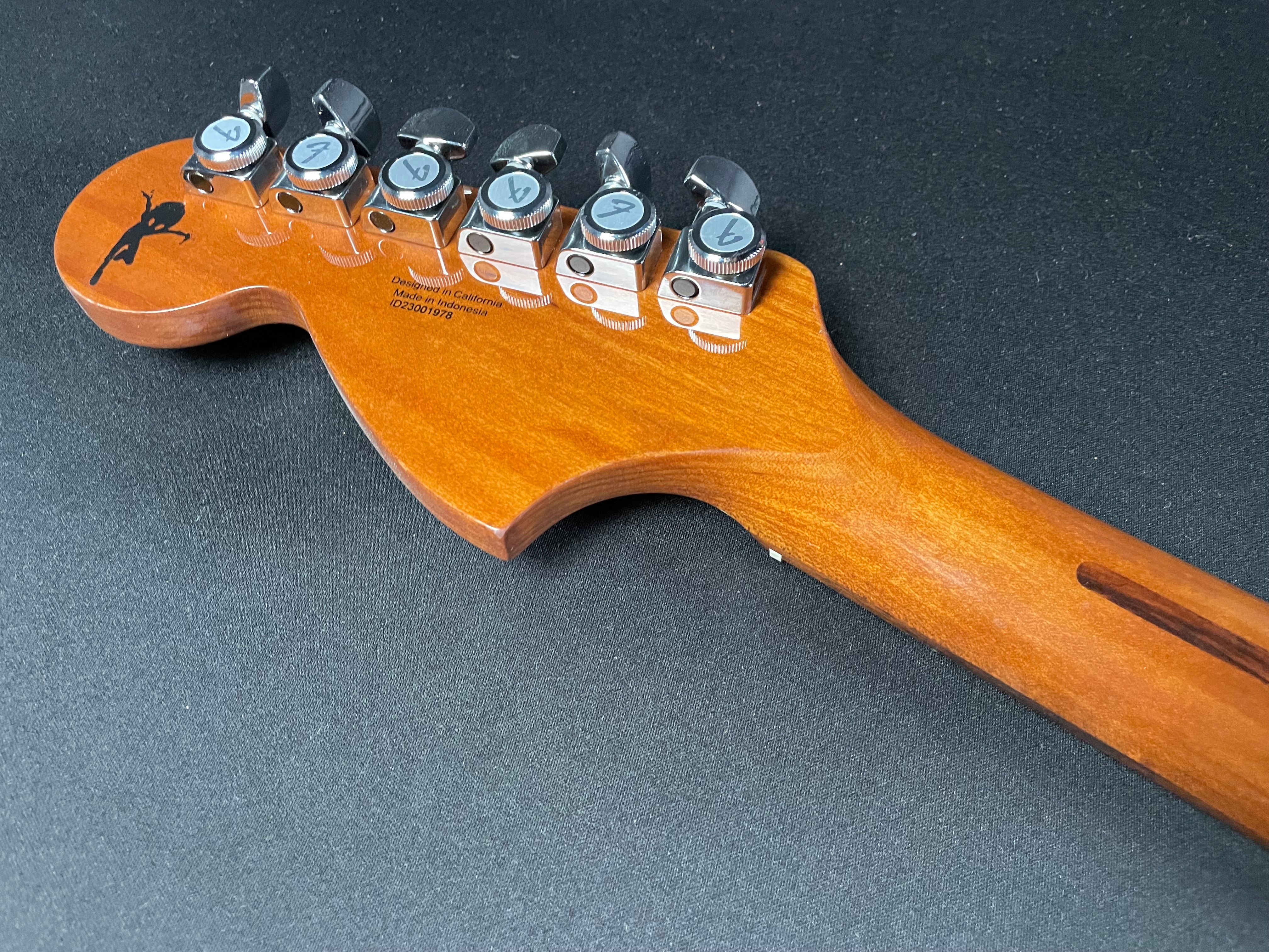 Fender Tom DeLonge Starcaster - Satin Surf Green (MINT) - Metronome Music Inc.