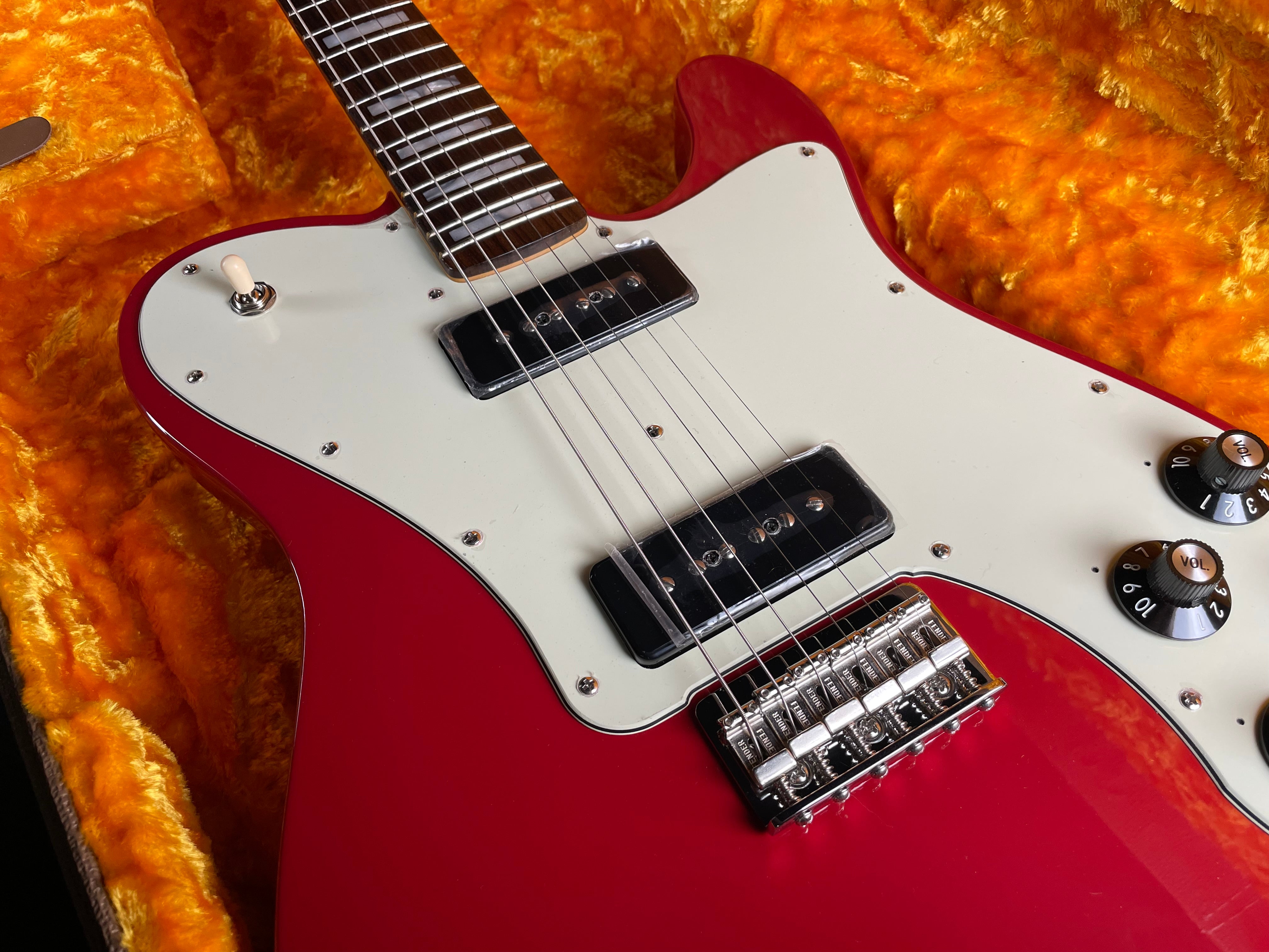 Fender Chris Shiflett Cleaver Telecaster Deluxe - Dakota Red - Metronome Music Inc.