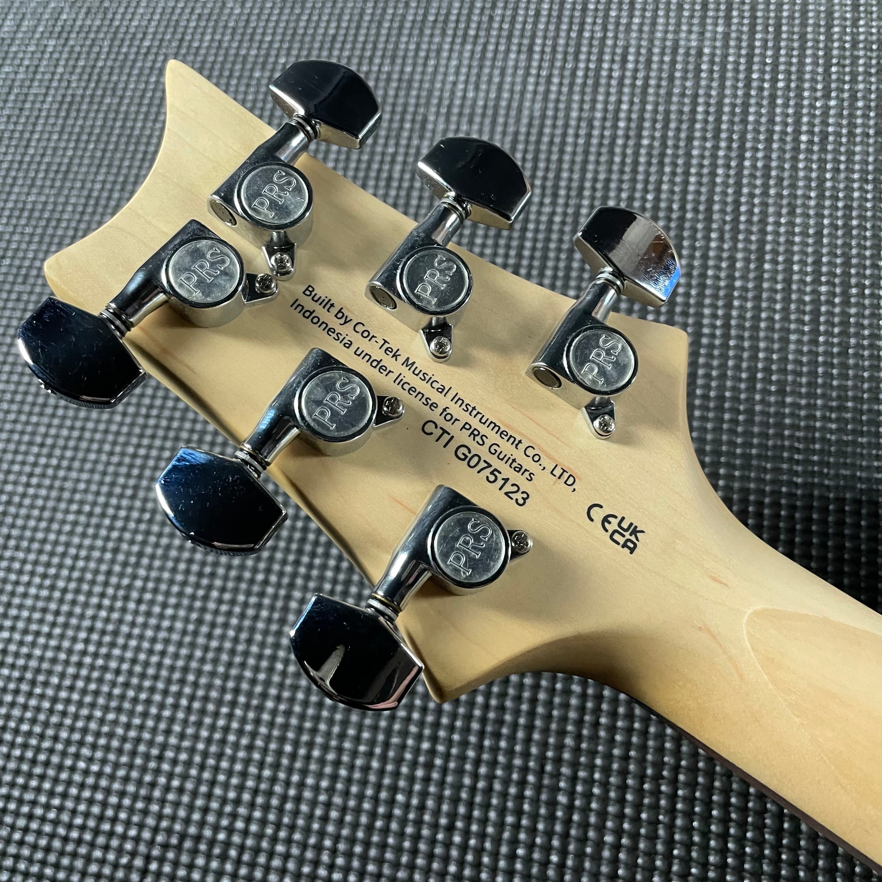 PRS SE CE24 w/Gig Bag - Black Cherry - Metronome Music Inc.