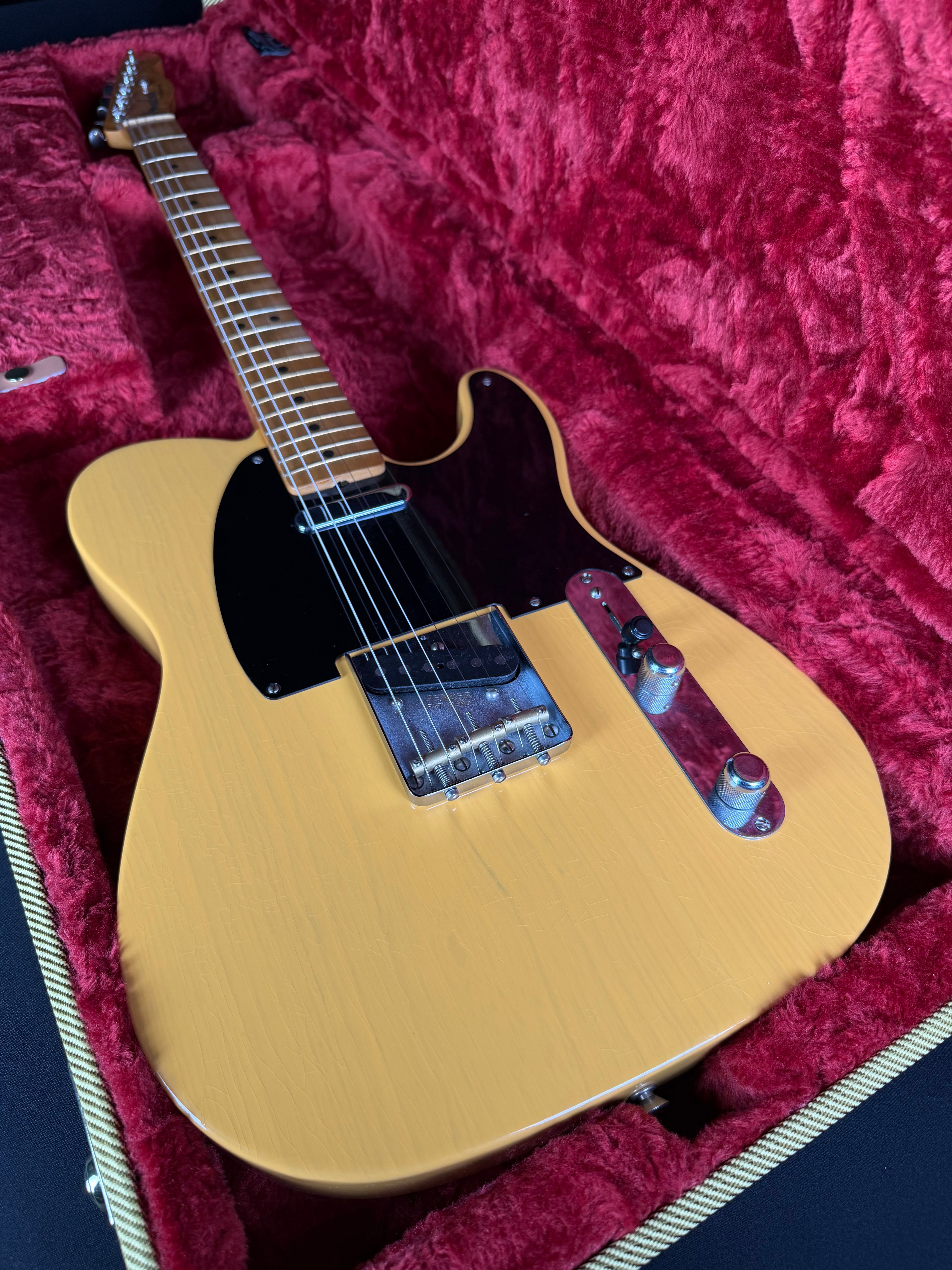 Fender 75th Anniversary Vintera Road Worn 1951 Telecaster - Butterscotch Blonde (2026) - Metronome Music Inc.