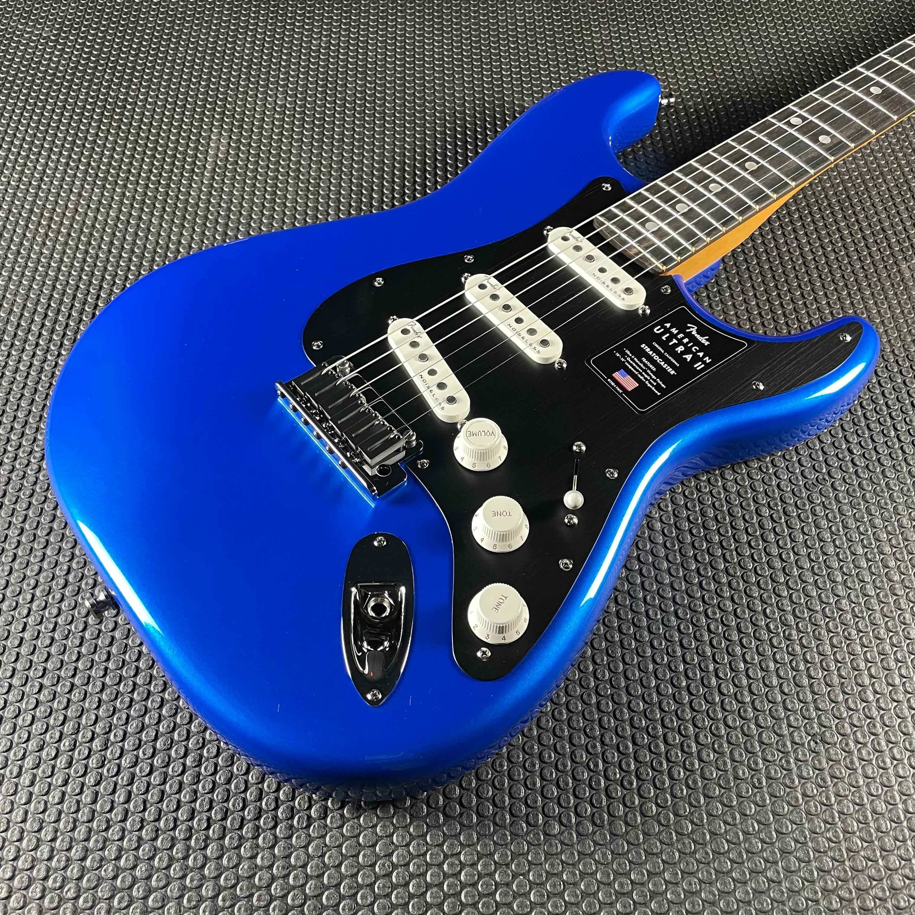 Fender American Ultra II Stratocaster, Ebony- Noble Blue (8lbs 1oz) - Metronome Music Inc.
