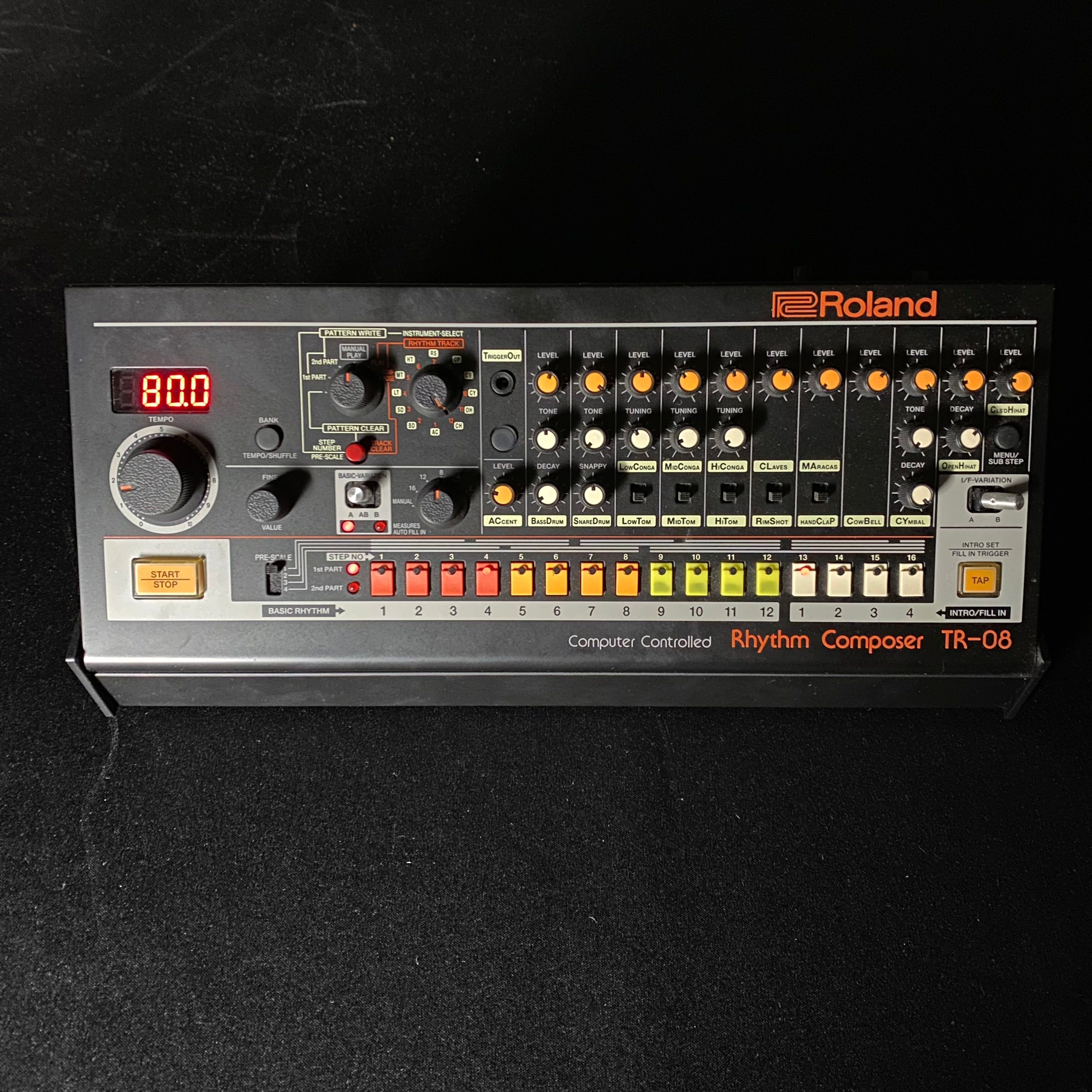 Roland TR-08 Rhythm Composer drum machine (USED) - Metronome Music Inc.