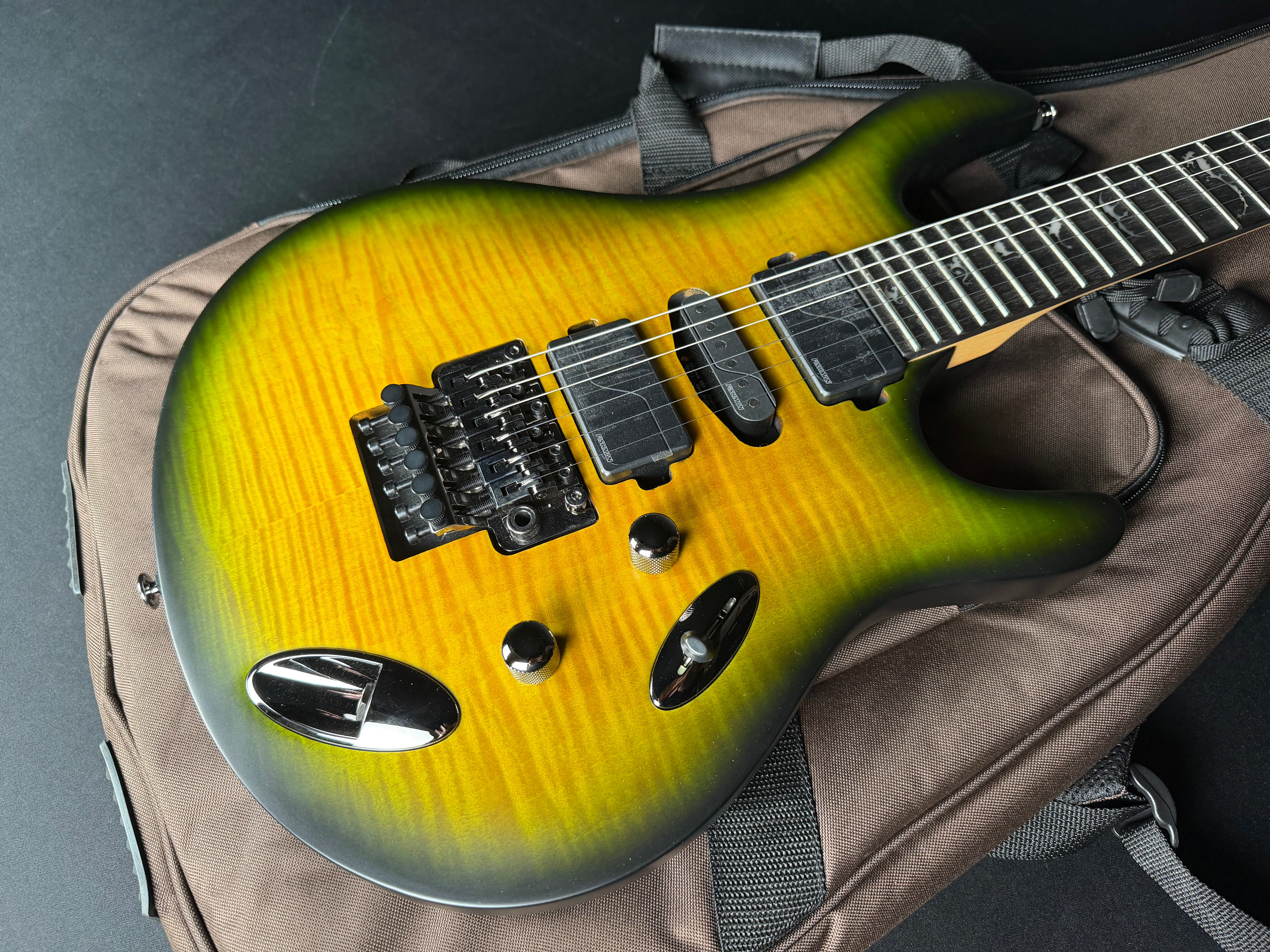 PRS SE Chleo - Mantis Burst