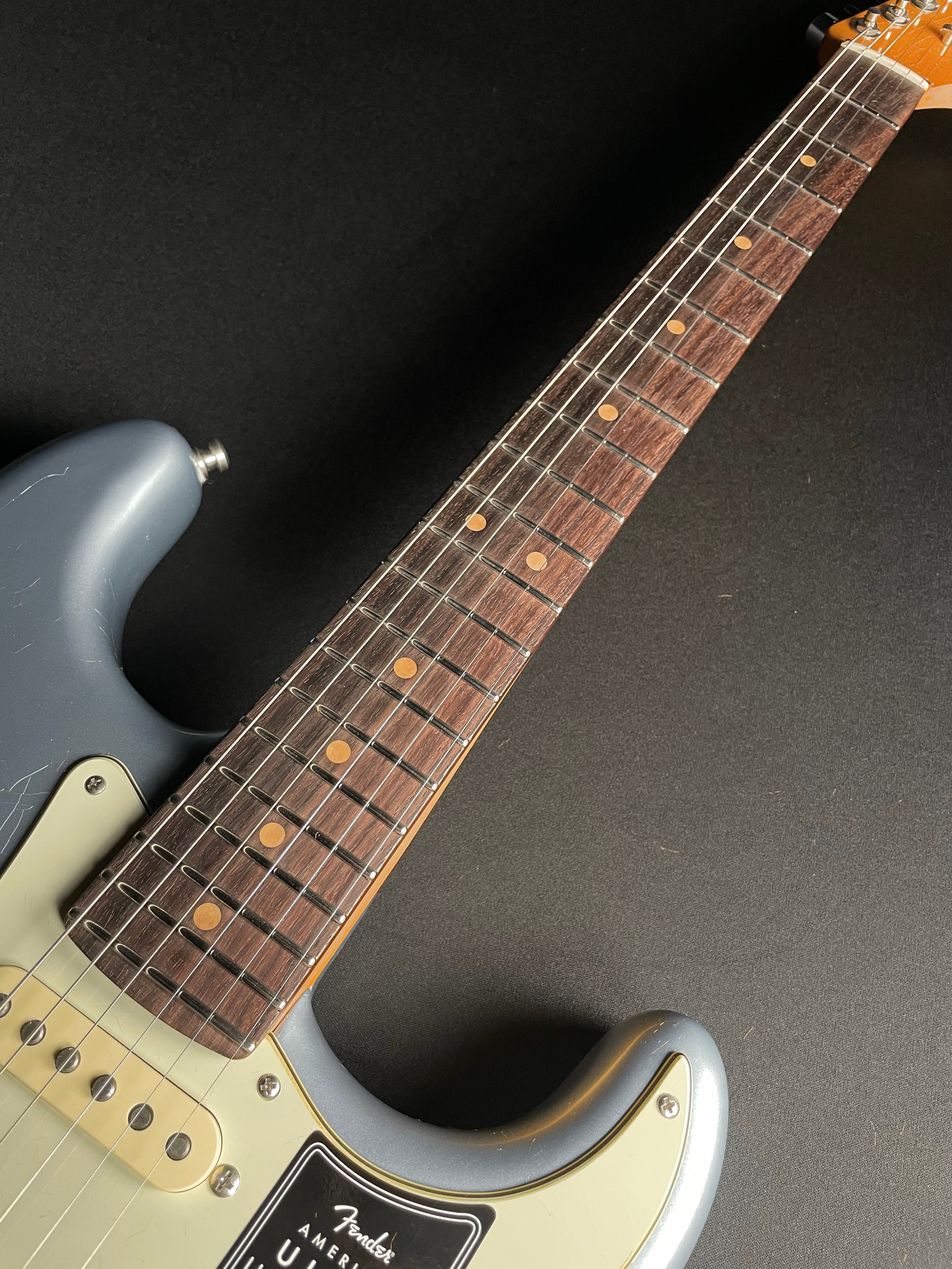 Fender American Ultra Luxe Vintage '60s Stratocaster - Ice Blue Metallic - Metronome Music Inc.