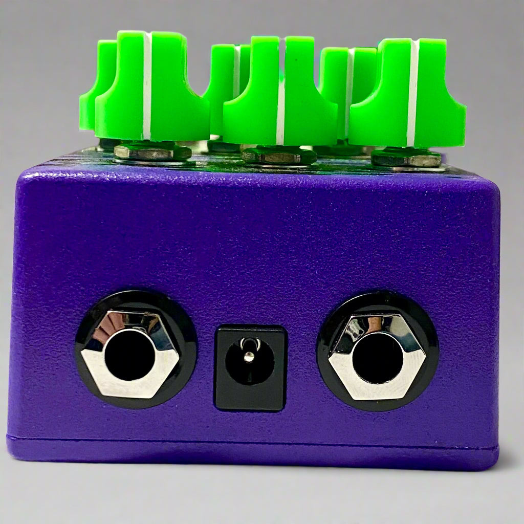 Steel Panther 1987 Distortion & Delay Pedal (Used) - Metronome Music Inc.