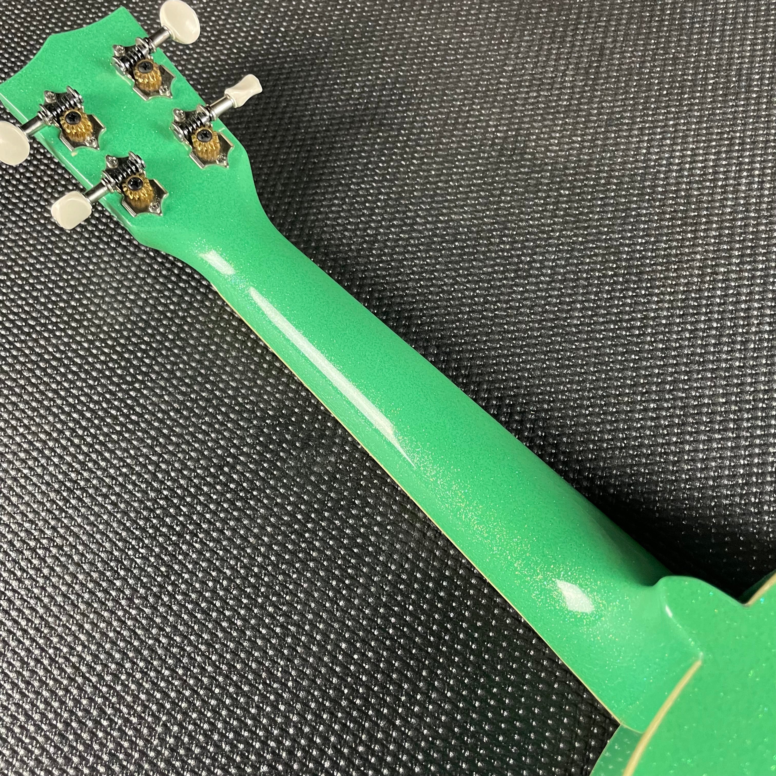 Kala Gatsby Green Sparkle Concert Ukulele - Metronome Music Inc.