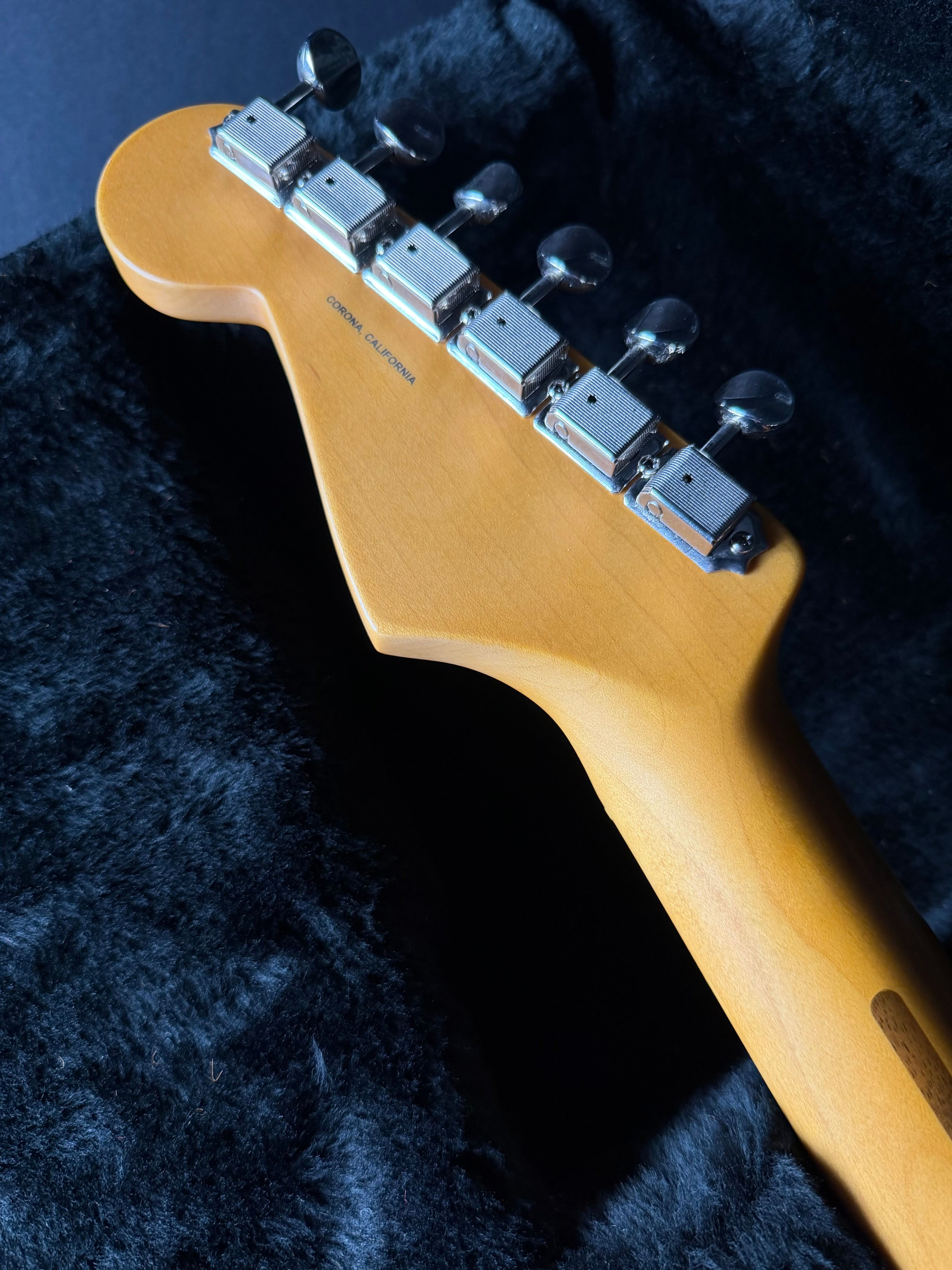 Fender Lincoln Brewster Stratocaster, Maple - Olympic Pearl