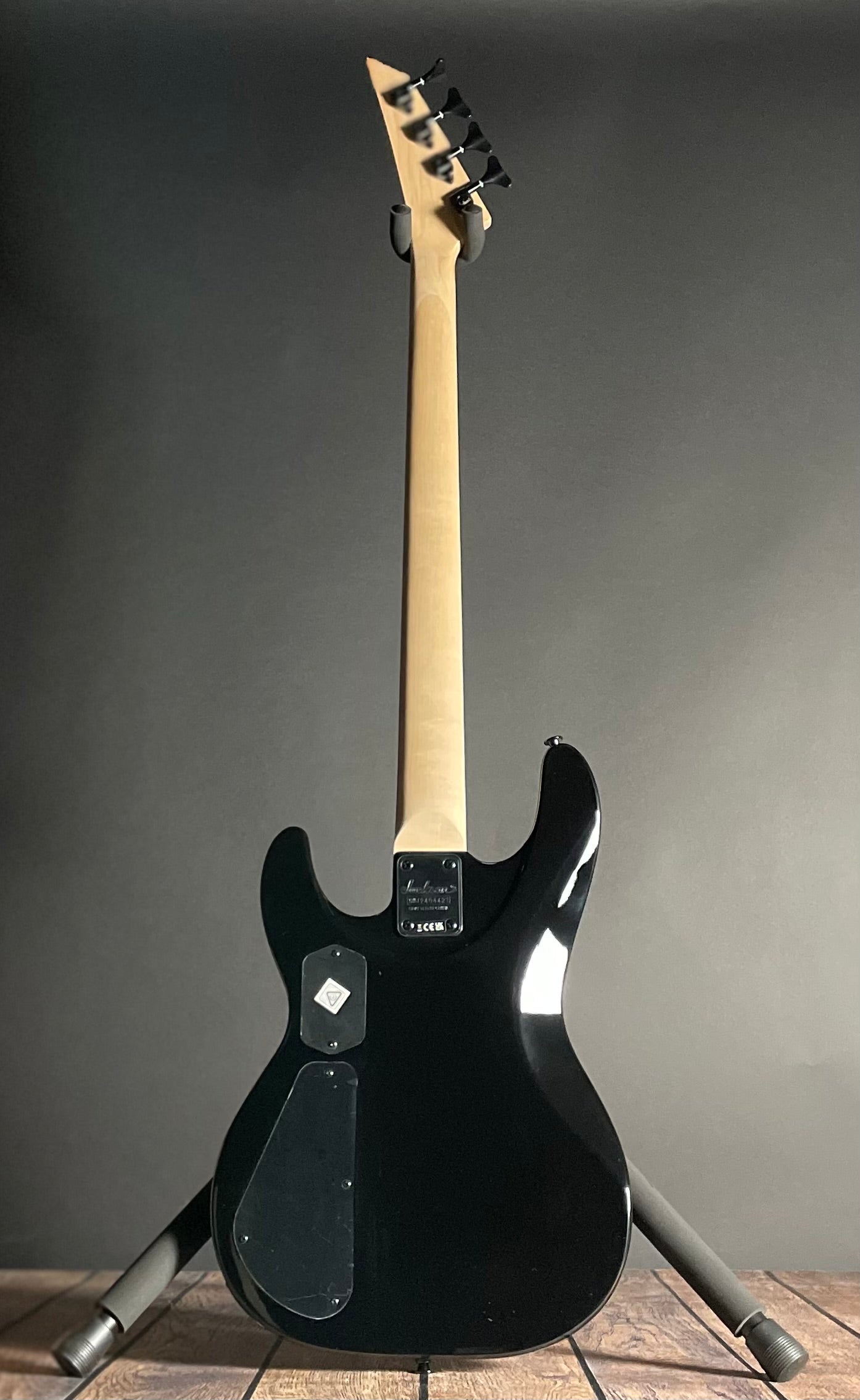 Jackson JS Series Concert Bass CB JS3P, Amaranth - Transparent Black - Metronome Music Inc.