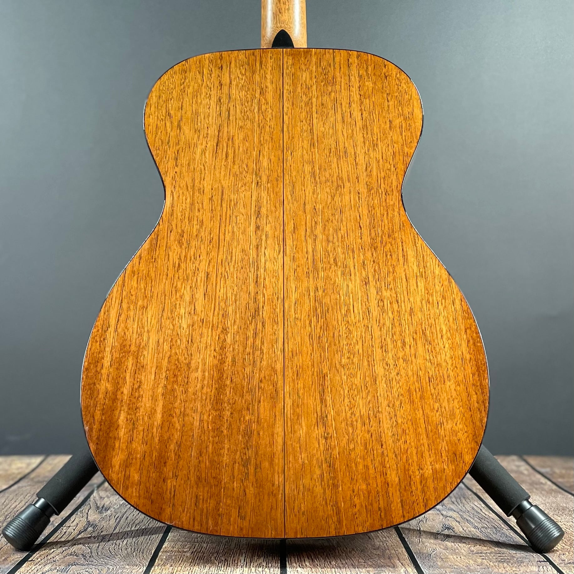 Martin 000-18 Standard w/Hardshell Case - Natural - Metronome Music Inc.