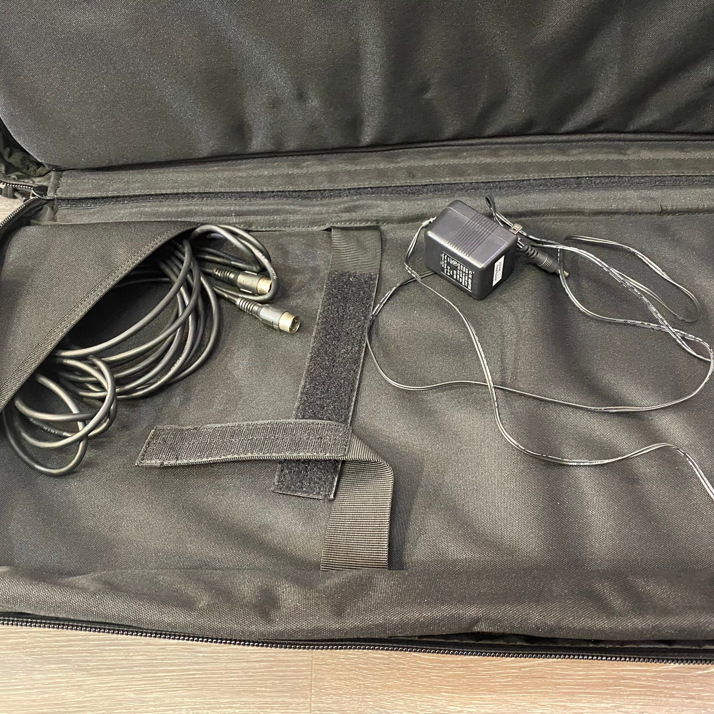 2009 Fender Cyber Deluxe amp with Foot Controller and extras! (Used) - Metronome Music Inc.