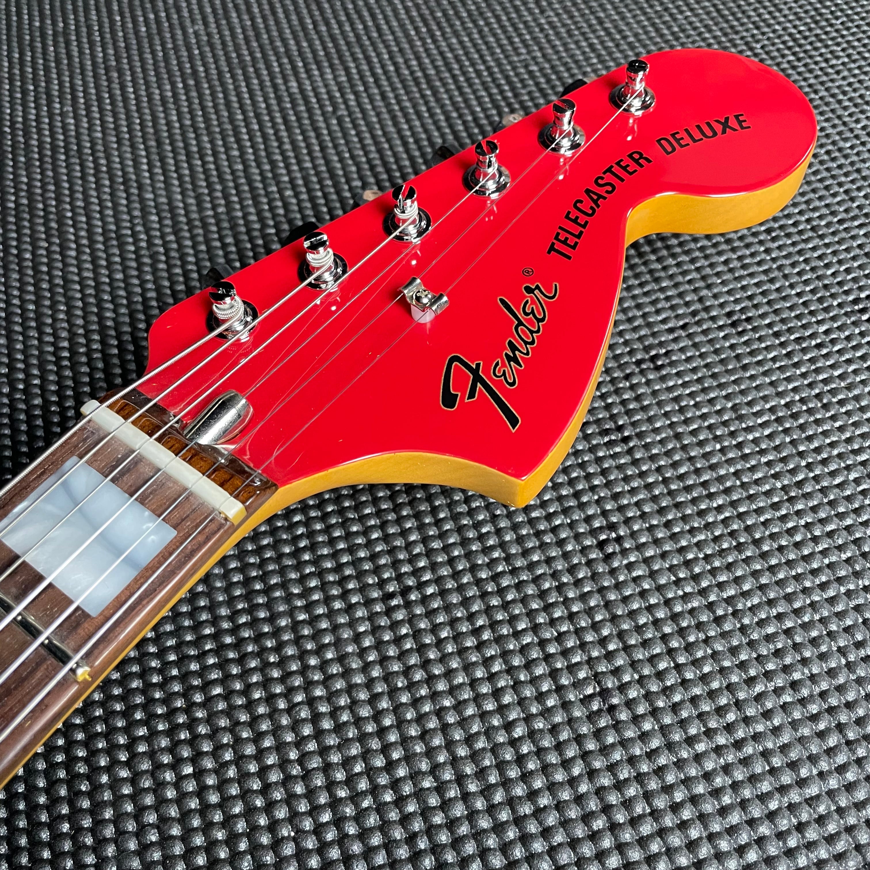 Fender Chris Shiflett Cleaver Telecaster Deluxe - Dakota Red (7lbs 13oz) - Metronome Music Inc.