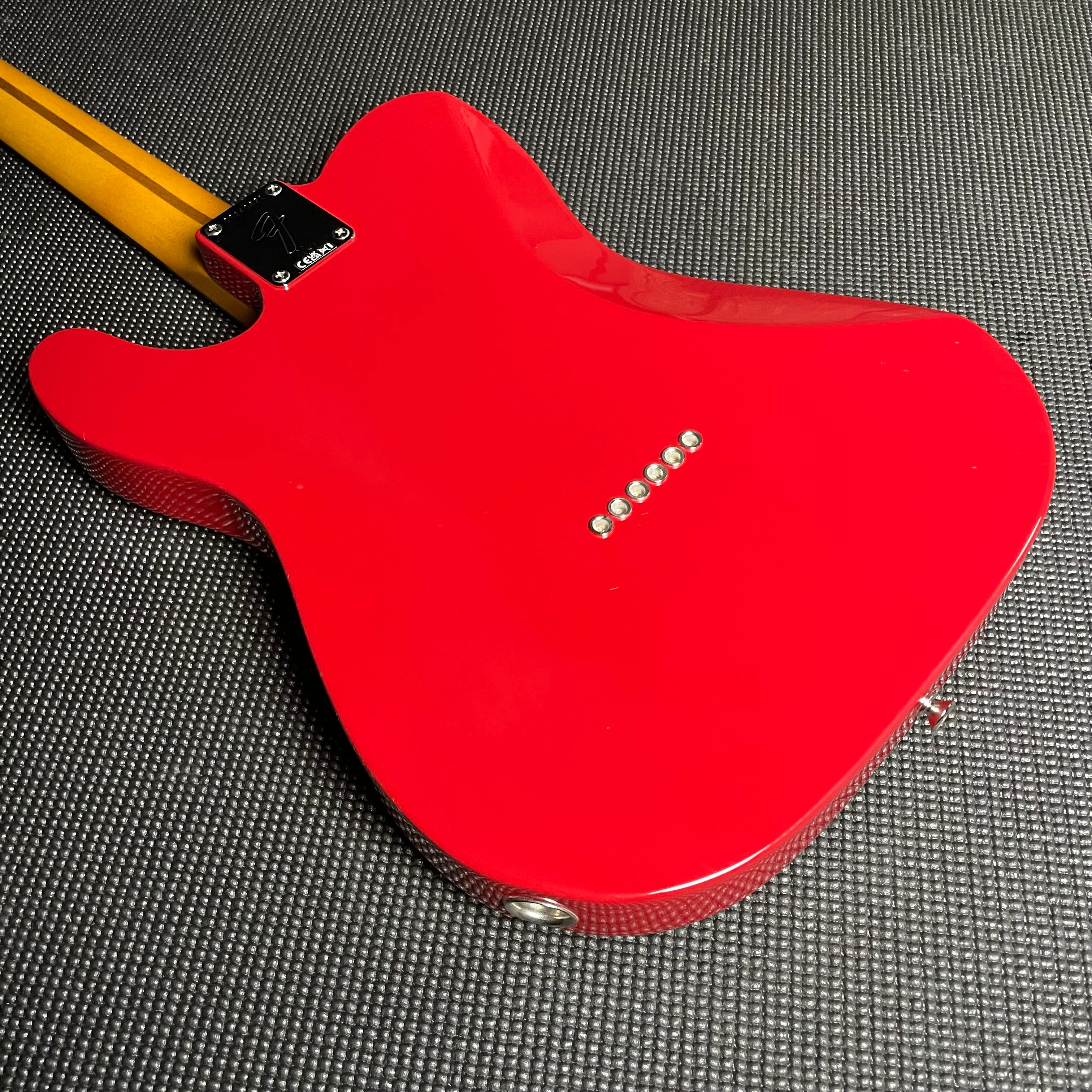Fender Chris Shiflett Cleaver Telecaster Deluxe - Dakota Red (7lbs 13oz) - Metronome Music Inc.