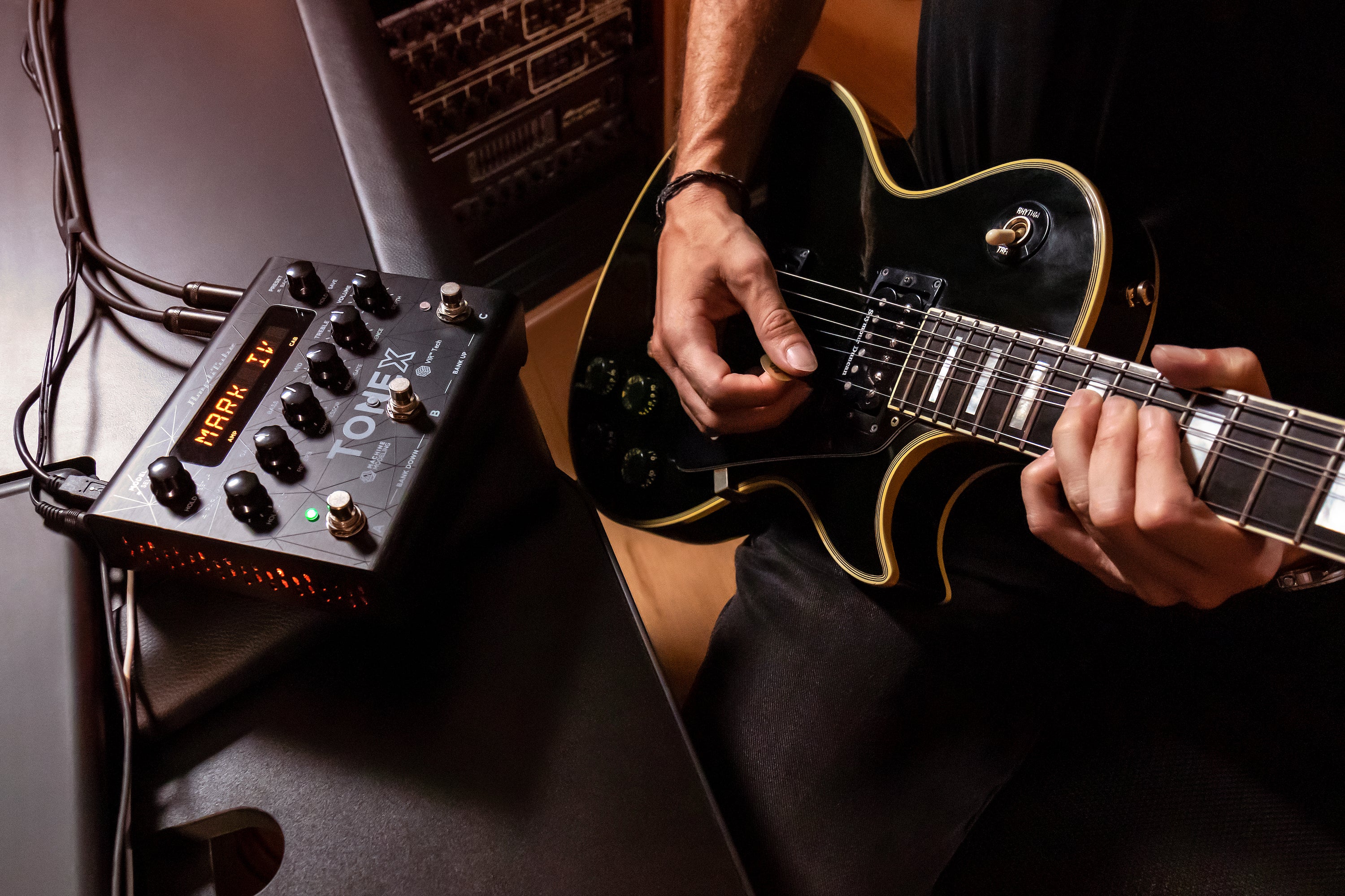 IK Multimedia TONEX Pedal Amplifier/Cabinet/Pedal Modeler - Metronome Music Inc.