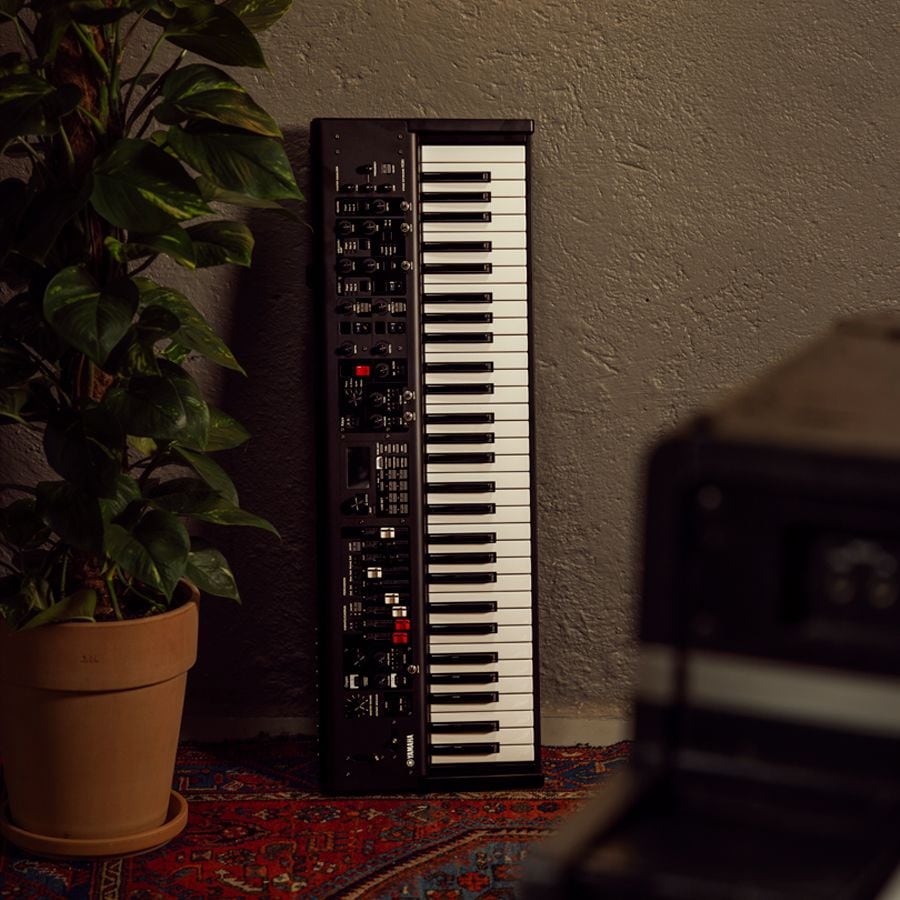 Yamaha YC73 73-Key Stage Keyboard