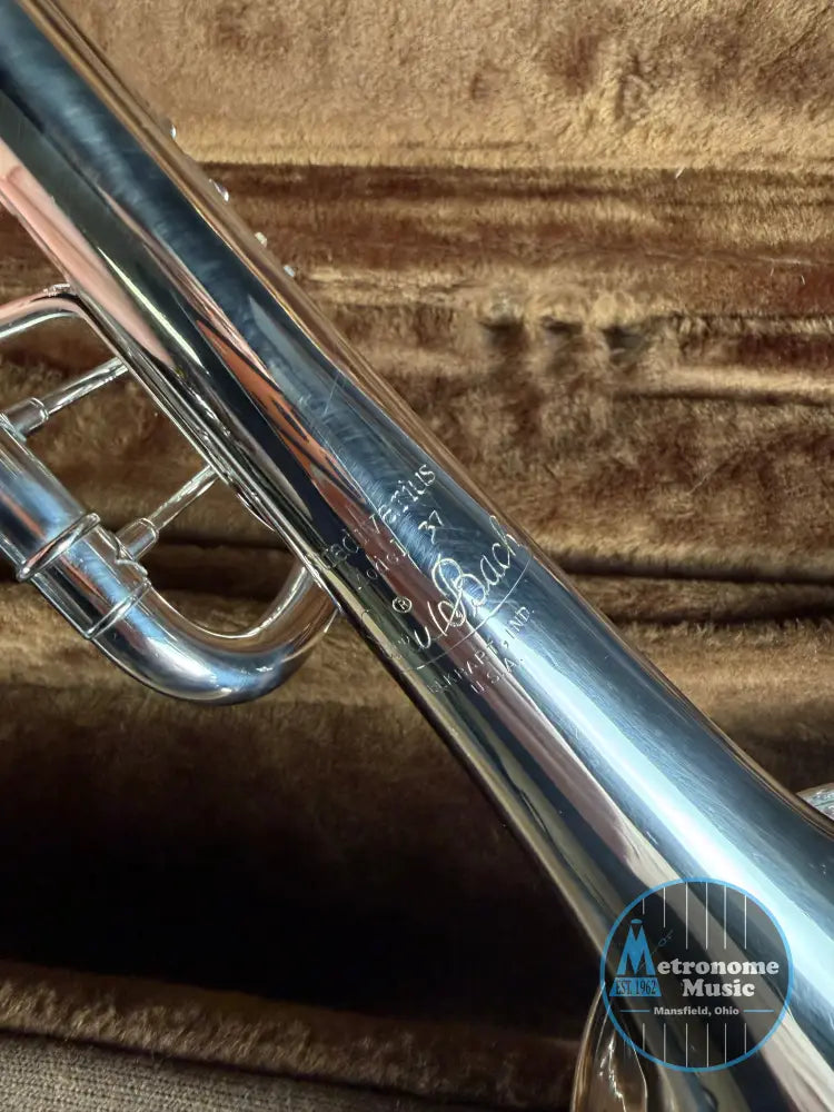 Bach Stradivarius Model 37 Bb Trumpet - Silver-Plated (1980s) - Metronome Music Inc.