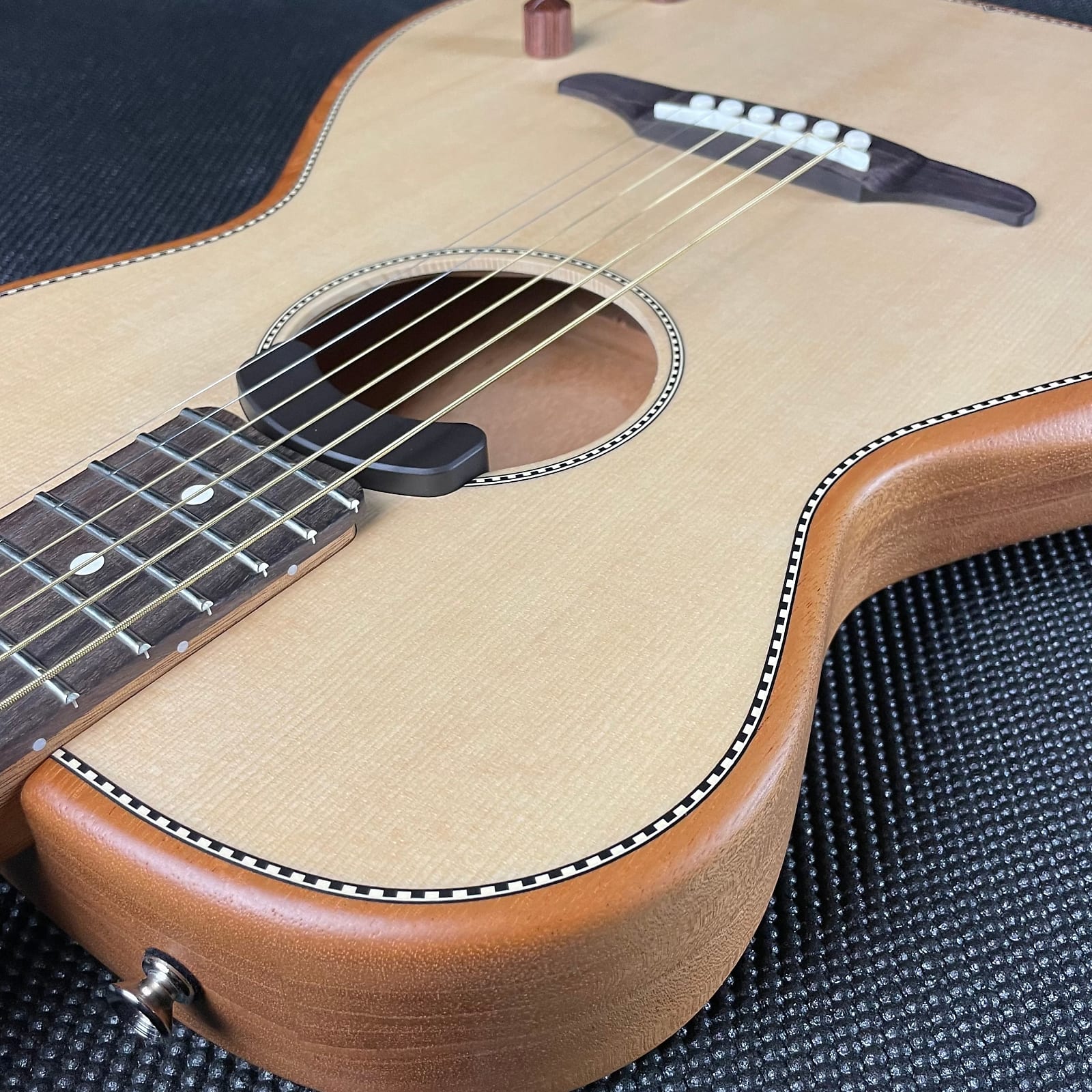 Fender Highway Series Parlor, Rosewood- Natural - Metronome Music Inc.
