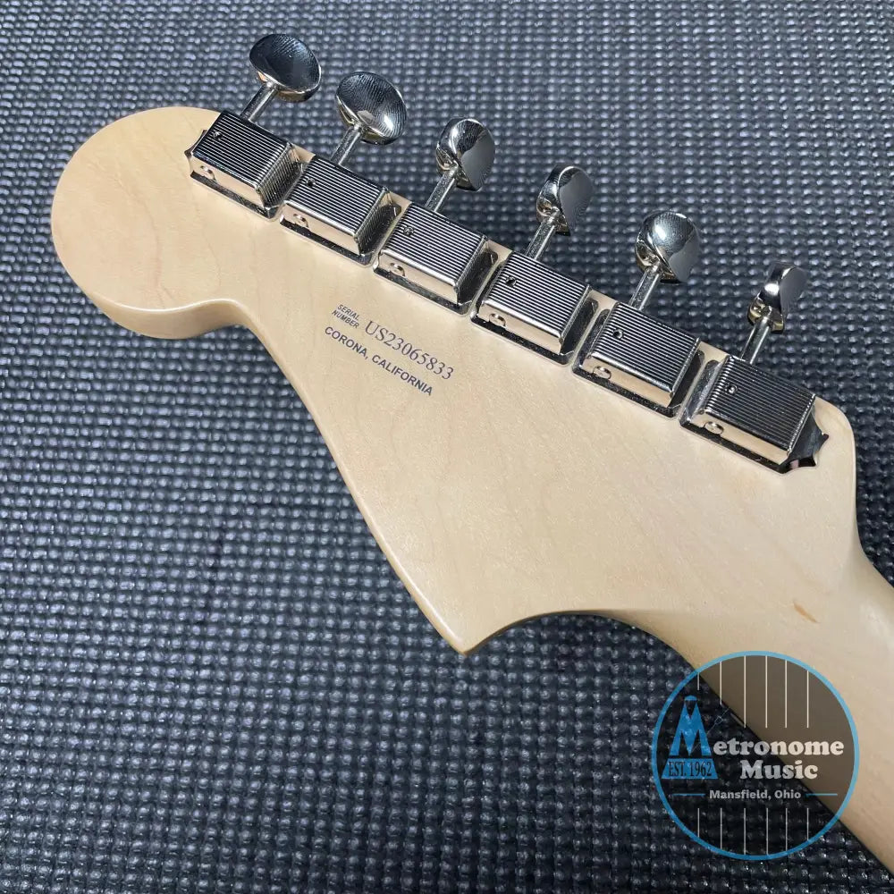 Fender American Performer Jazzmaster, Rosewood- 3-Tone Sunburst - Metronome Music Inc.