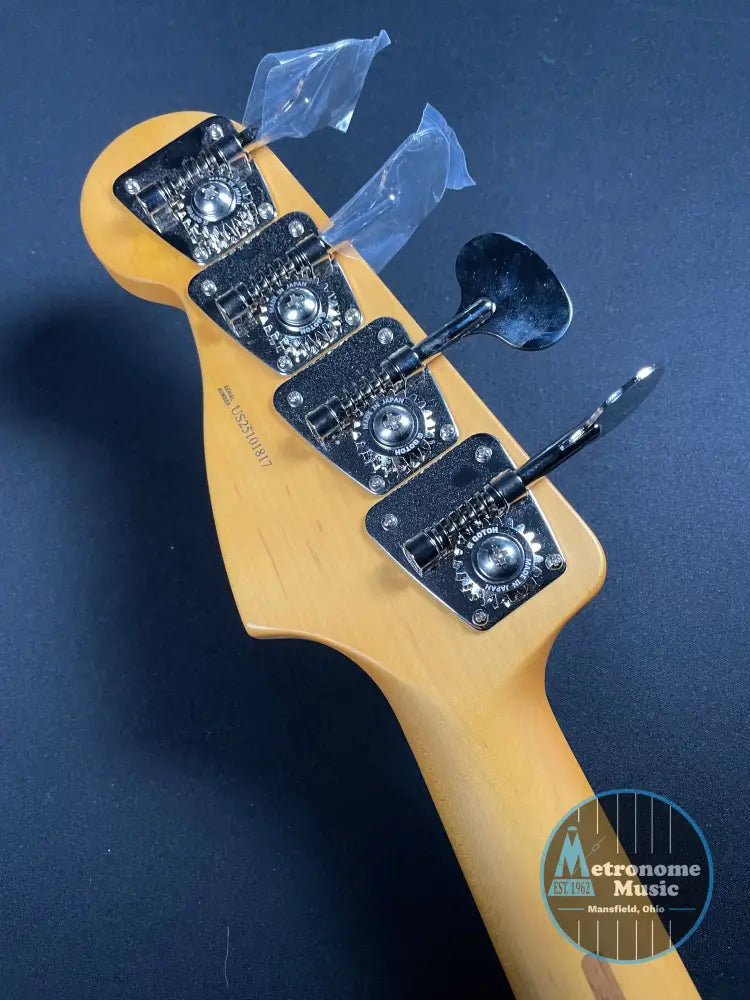 Fender American Professional Classic Precision Bass - Faded Lake Placid Blue - Metronome Music Inc.