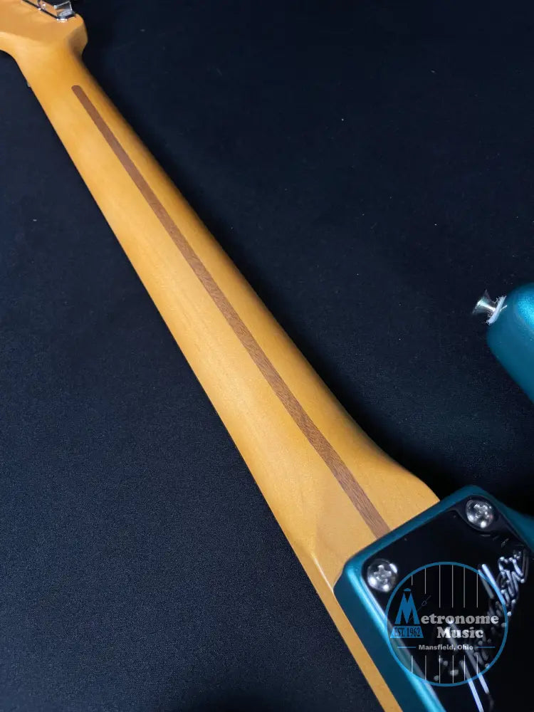 Fender American Professional Classic Stratocaster - HSS, Faded Sherwood Green Metallic - Metronome Music Inc.