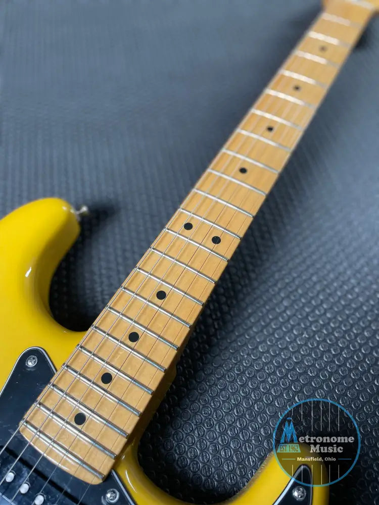 Fender Player II Modified Stratocaster, Maple Fingerboard, Sunshine Yellow - Metronome Music Inc.