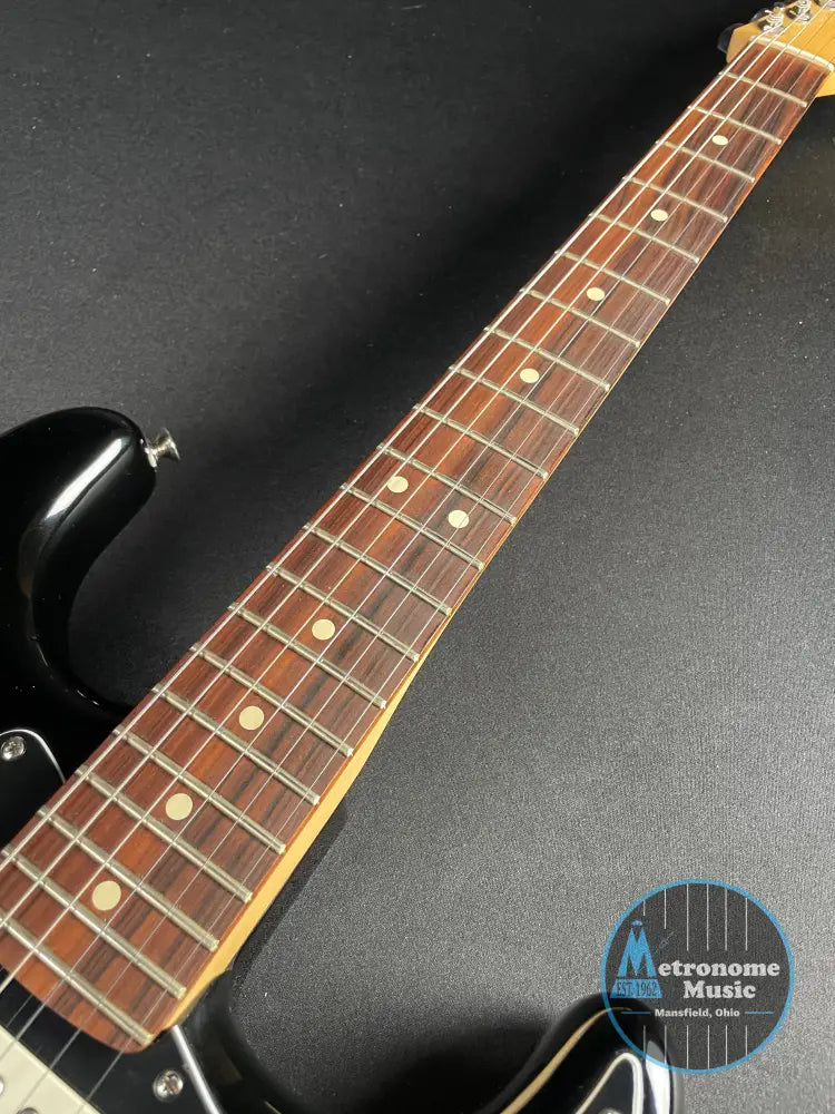 Fender Player Stratocaster - Anniversary 2-Color Sunburst (2024) - Metronome Music Inc.