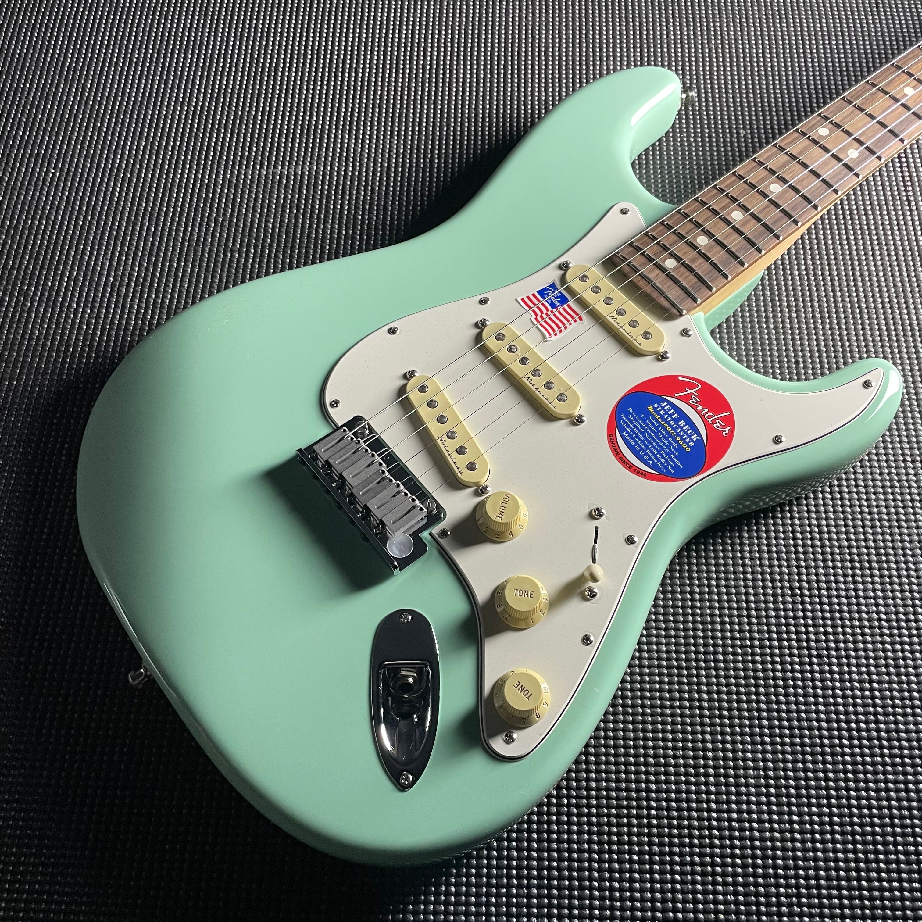 Fender Jeff Beck Stratocaster, Rosewood- Surf Green (US23112480) - Metronome Music Inc.