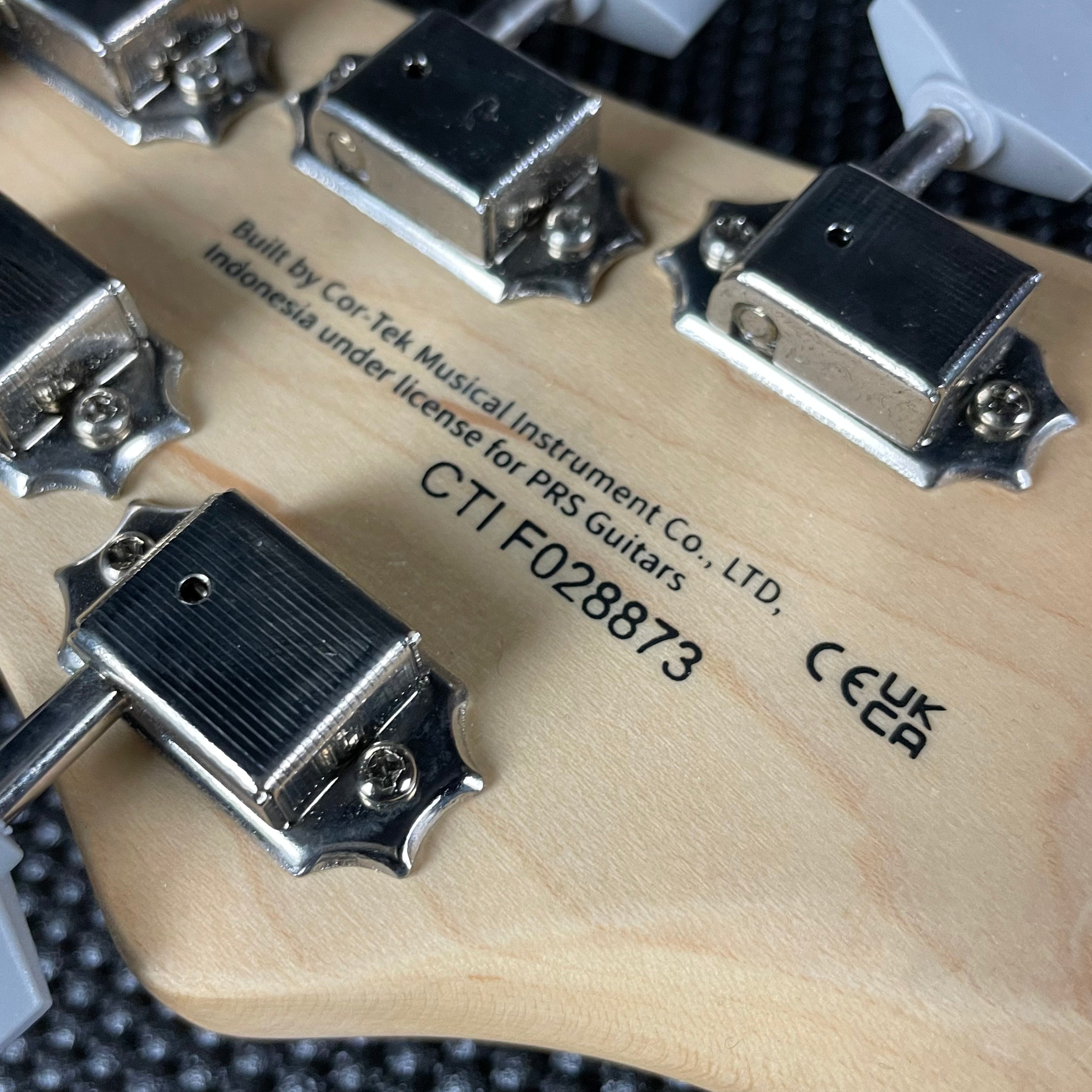 Paul Reed Smith, PRS Silver Sky- Piano Black (CTIF028873) - Metronome Music Inc.